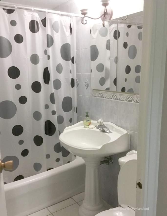 105 Raglan ave - Photo 9