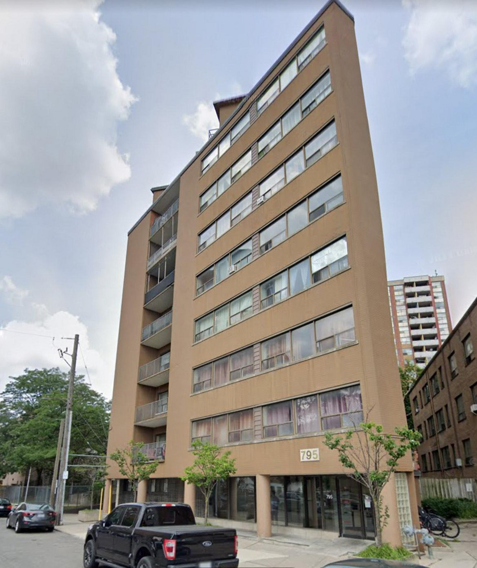 795 Vaughan Rd