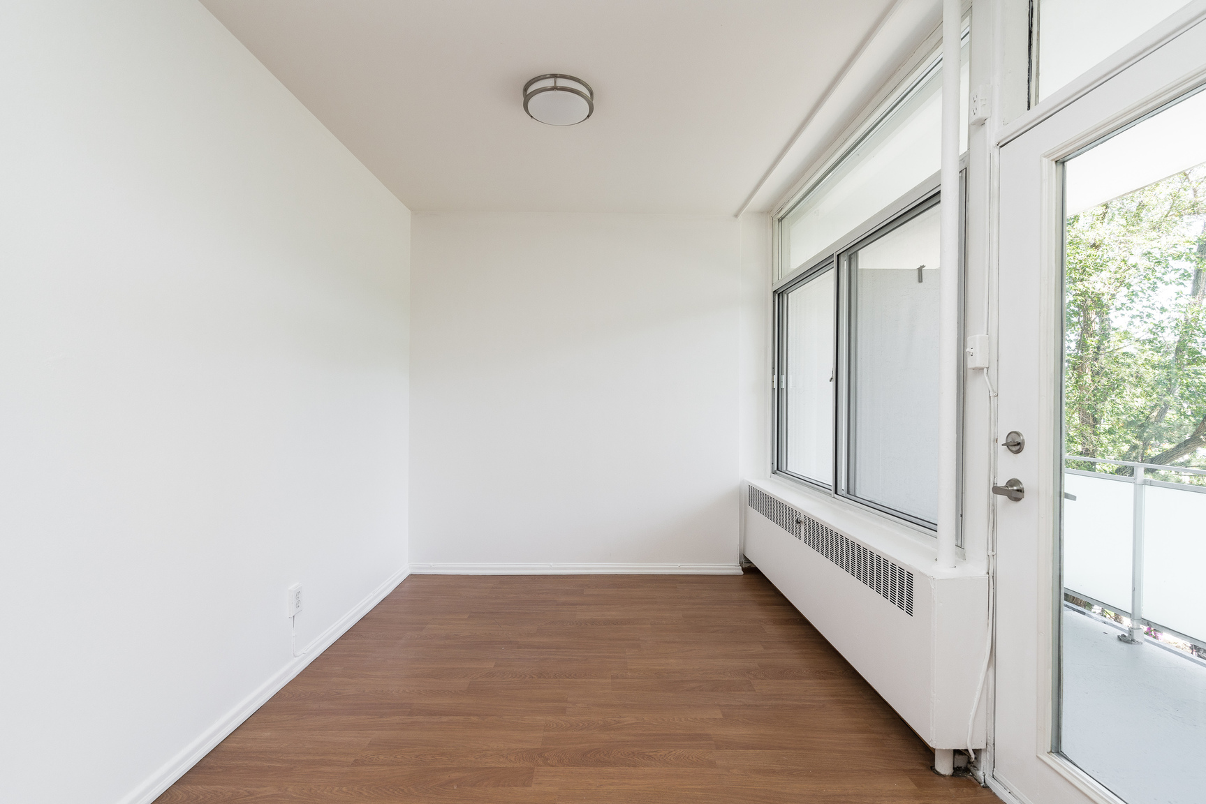 240 Oriole Parkway - Photo 13