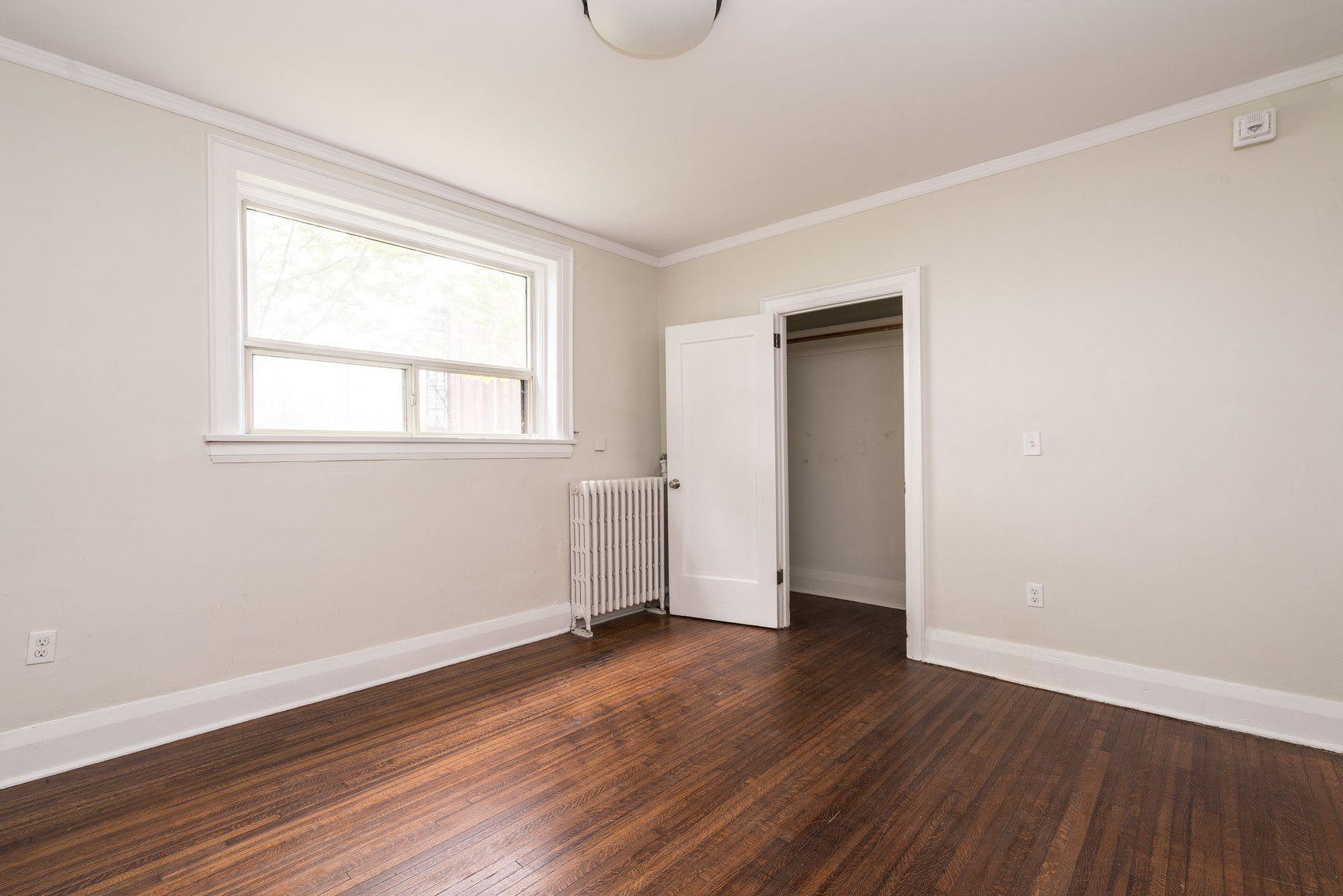 1 Claude Avenue - Photo 3