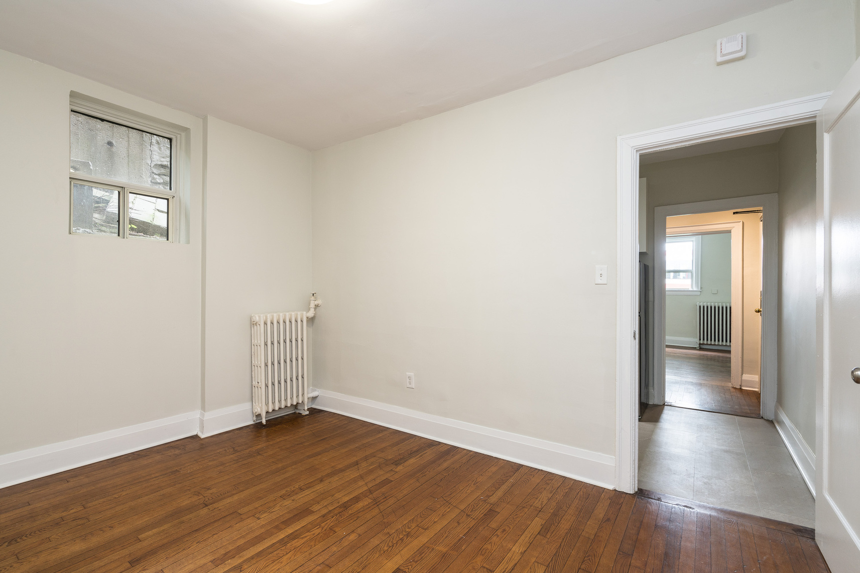 1 Claude Avenue - Photo 7