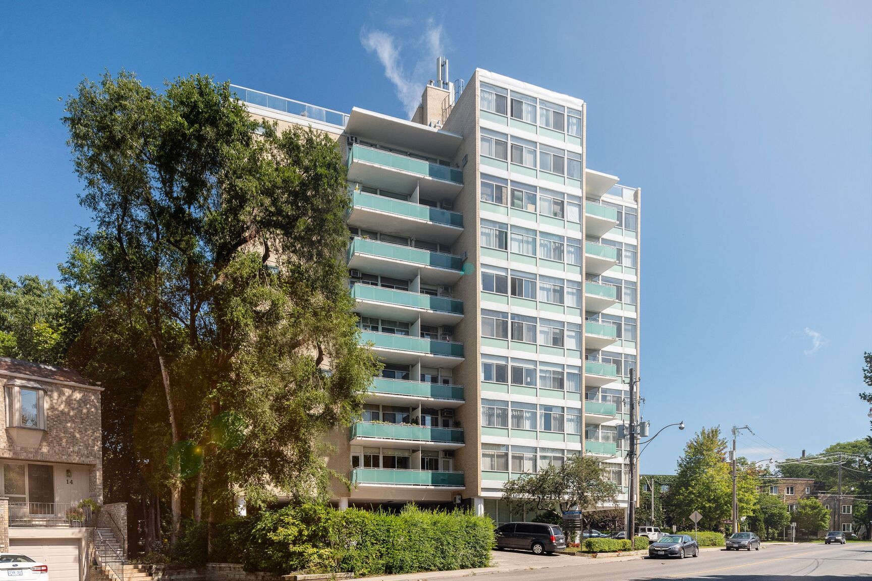 240 Oriole Parkway - Photo 21