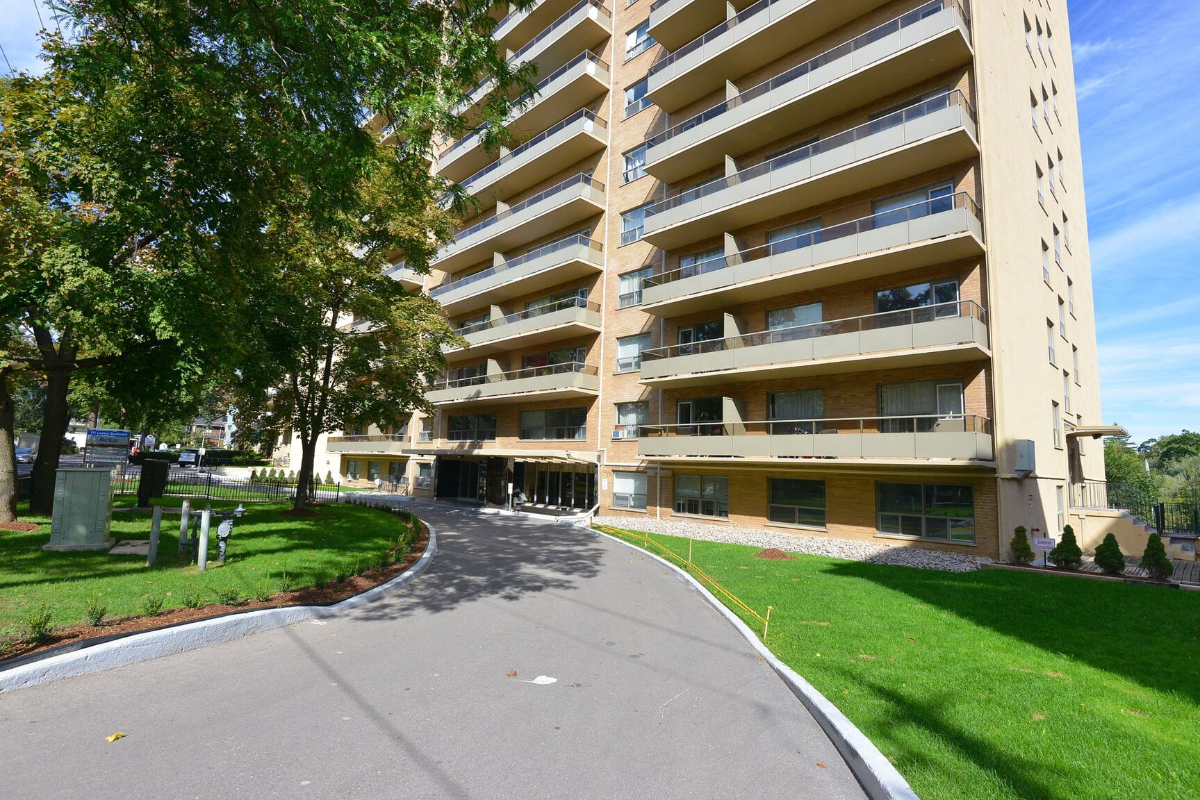 111 Lawton Boulevard - Photo 15