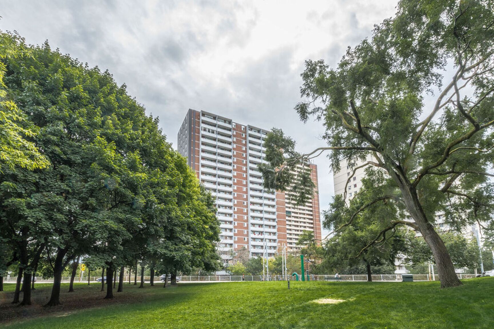 230 Oak Street - Photo 24