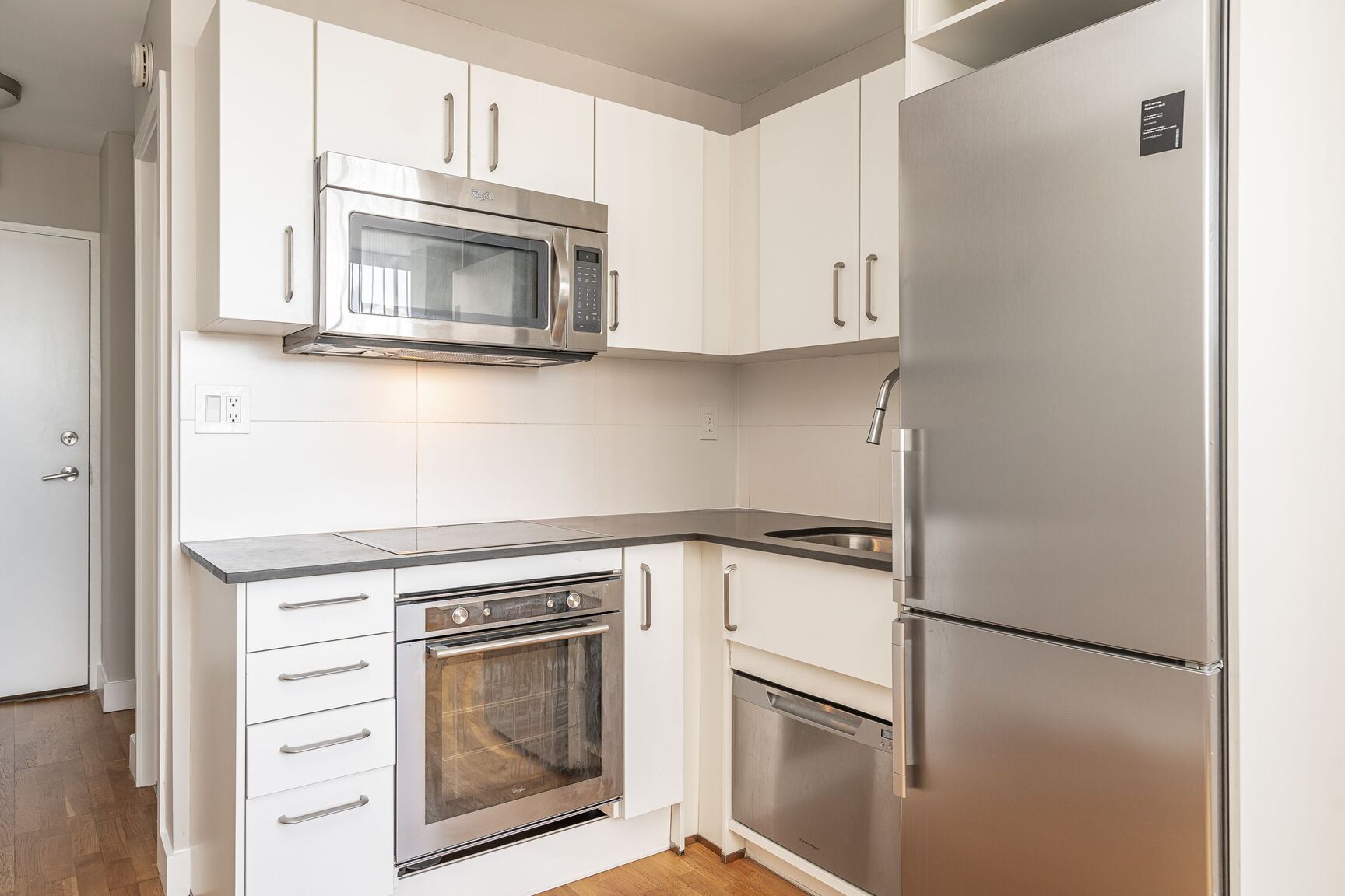 730 St. Clarens - Photo 41