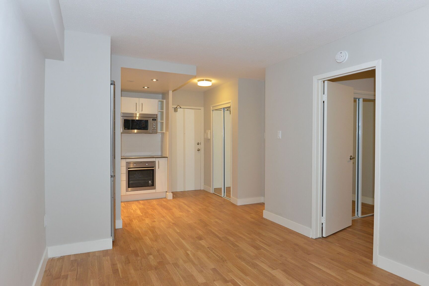 230 Oak Street - Photo 4