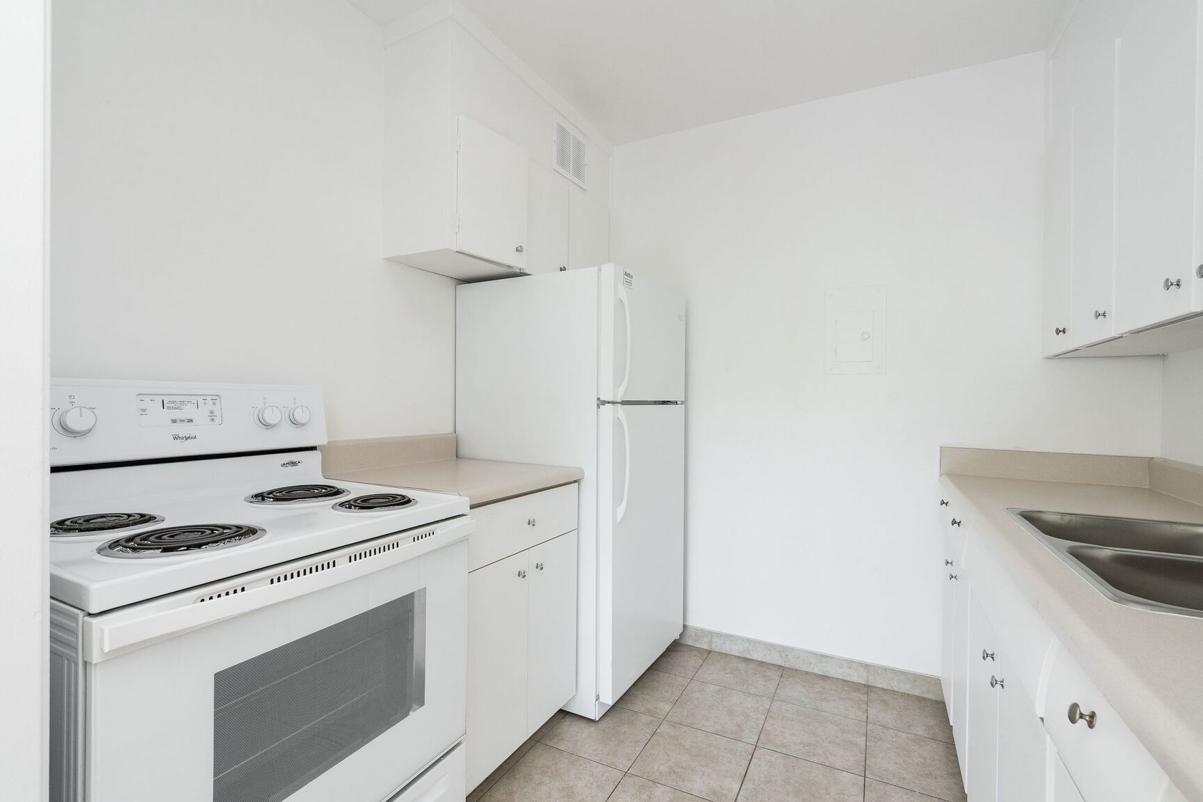 240 Oriole Parkway - Photo 3