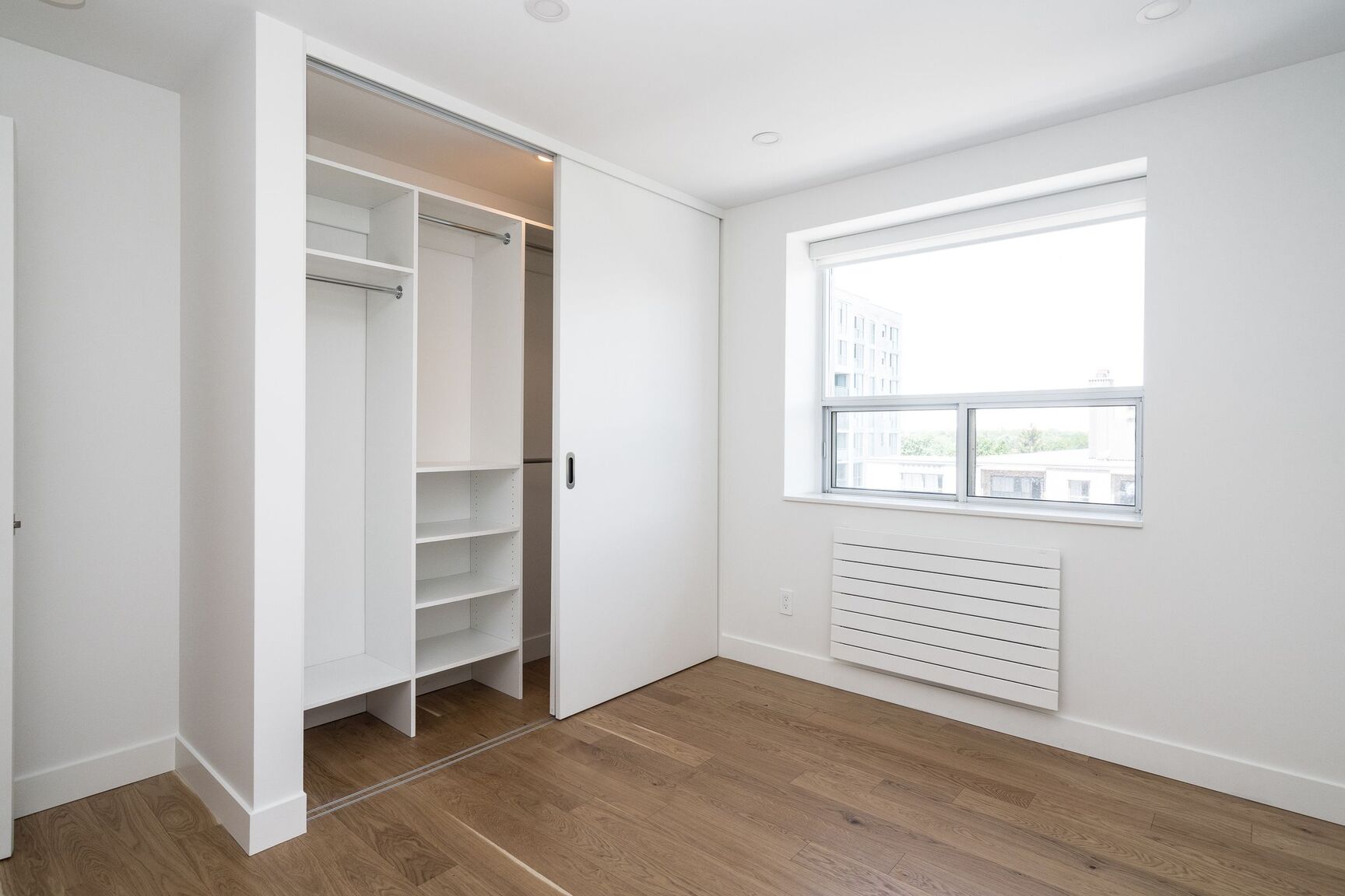 365 Eglinton Avenue East - Photo 11