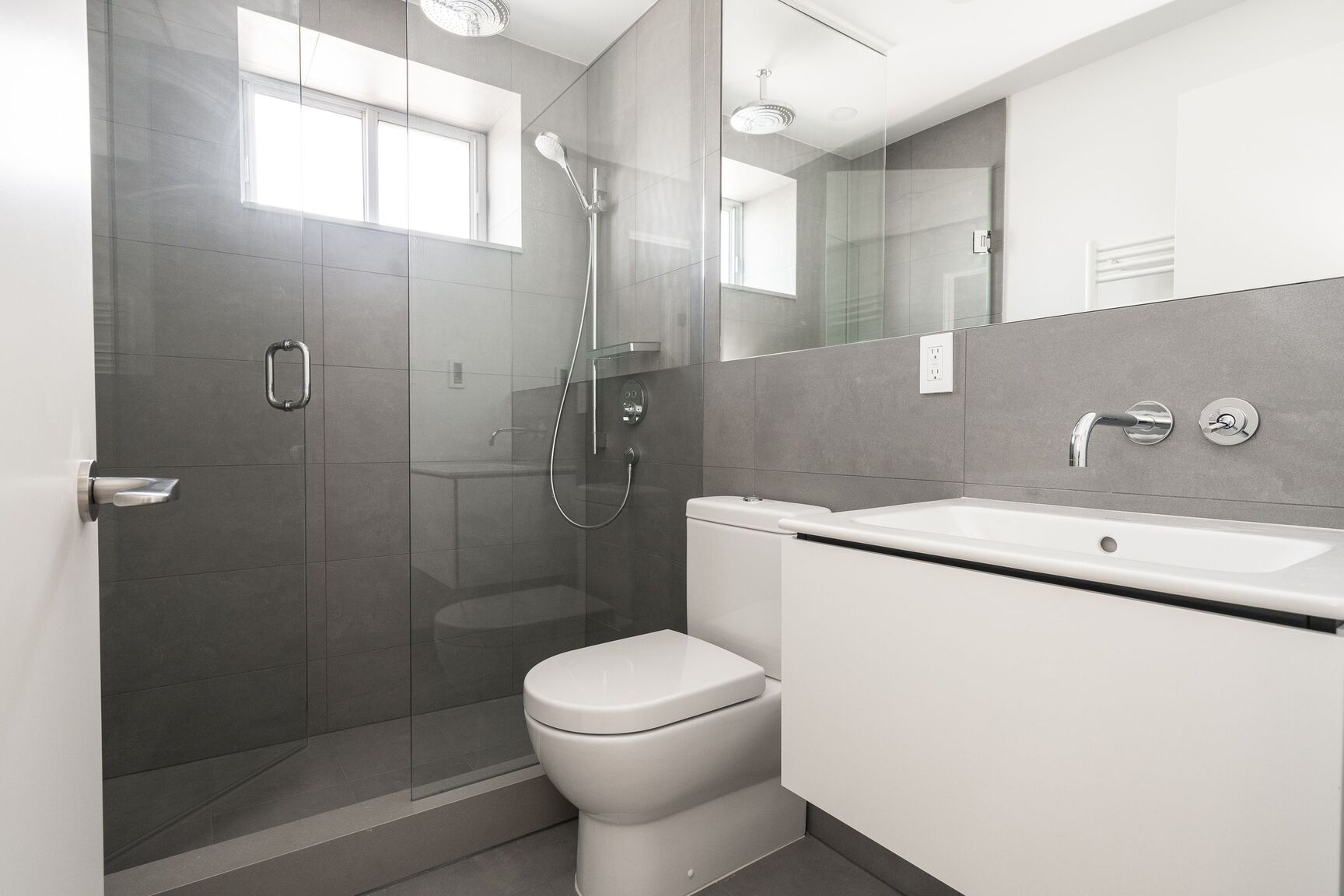 365 Eglinton Avenue East - Photo 17