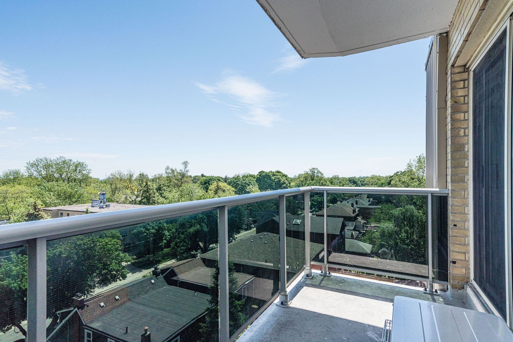 365 Eglinton Avenue East - Photo 19