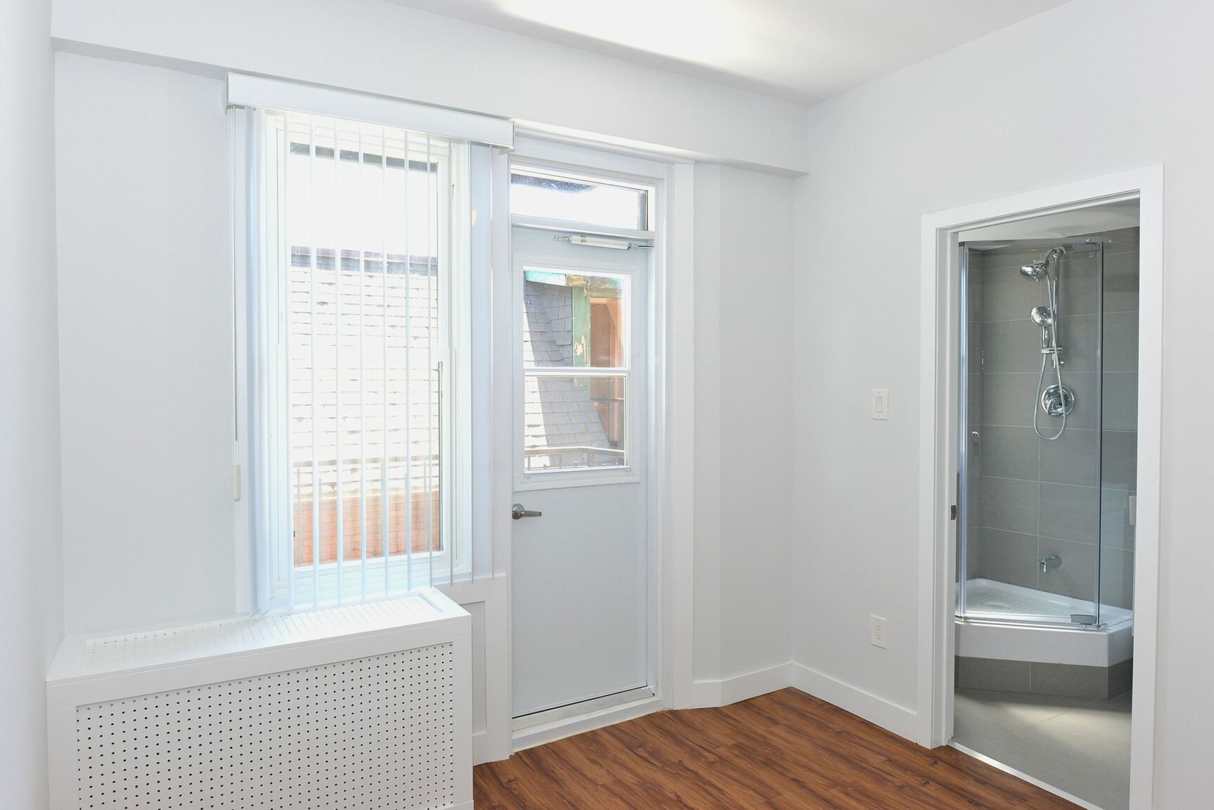 160 Huron Street - Photo 14