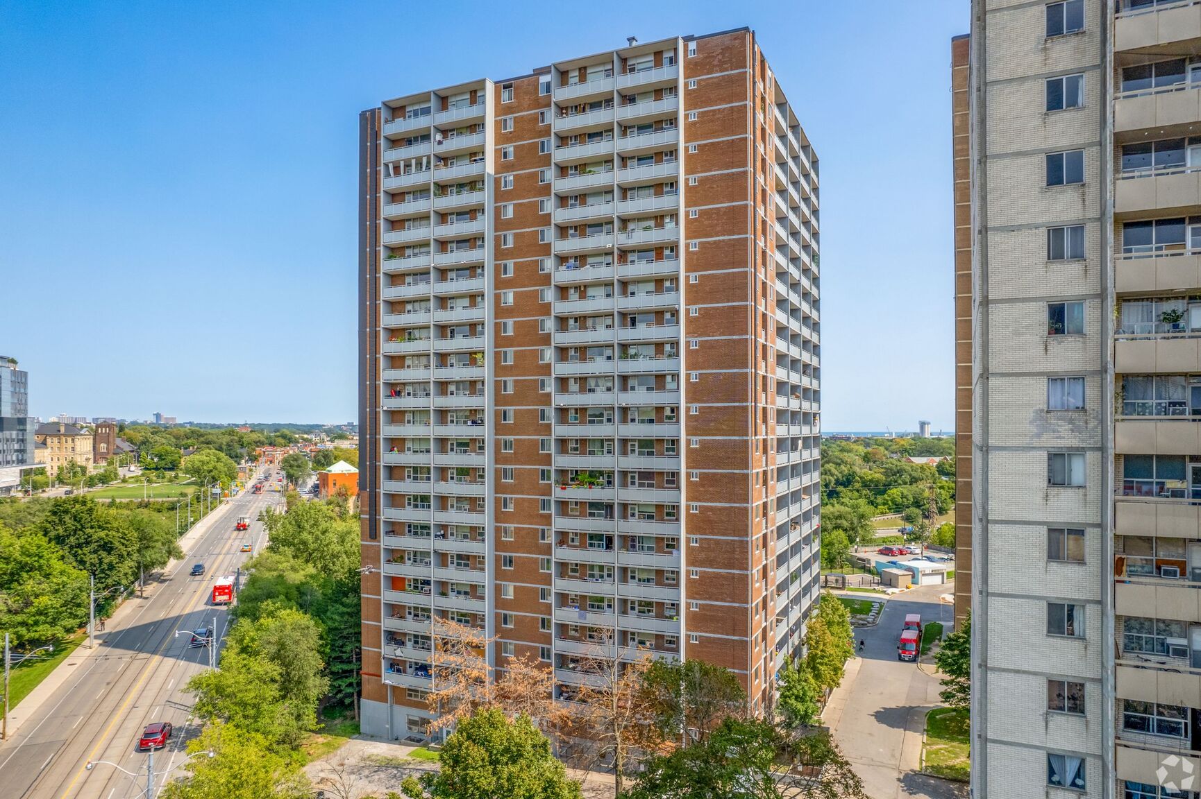 230 Oak Street - Photo 22