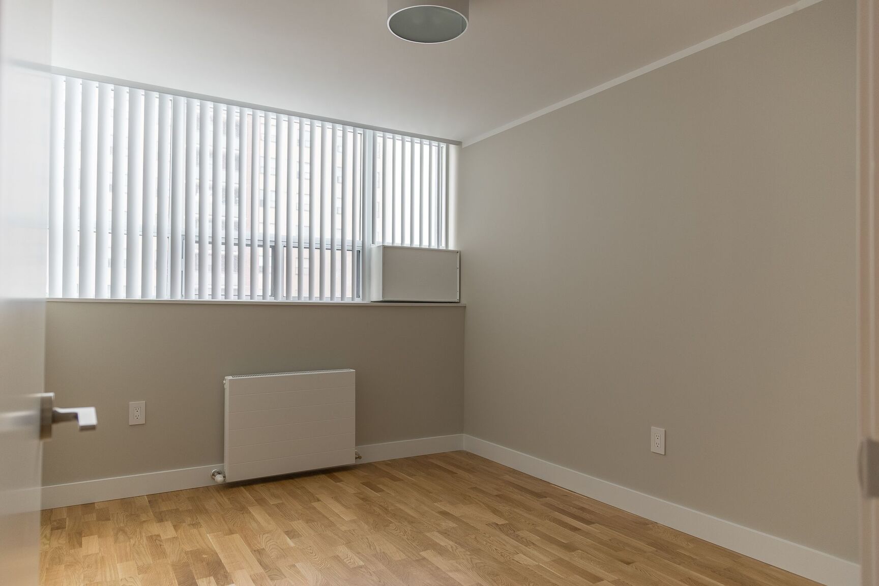 730 St. Clarens - Photo 15