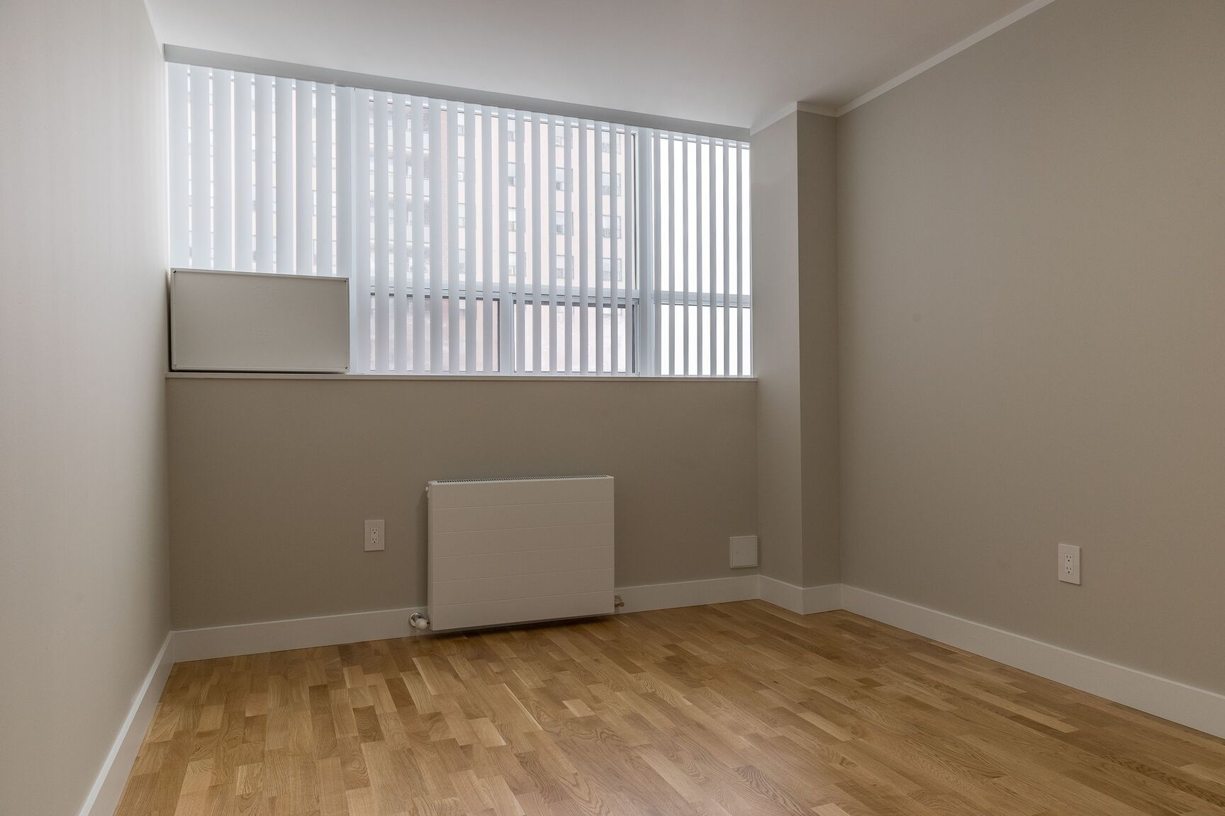 730 St. Clarens - Photo 16