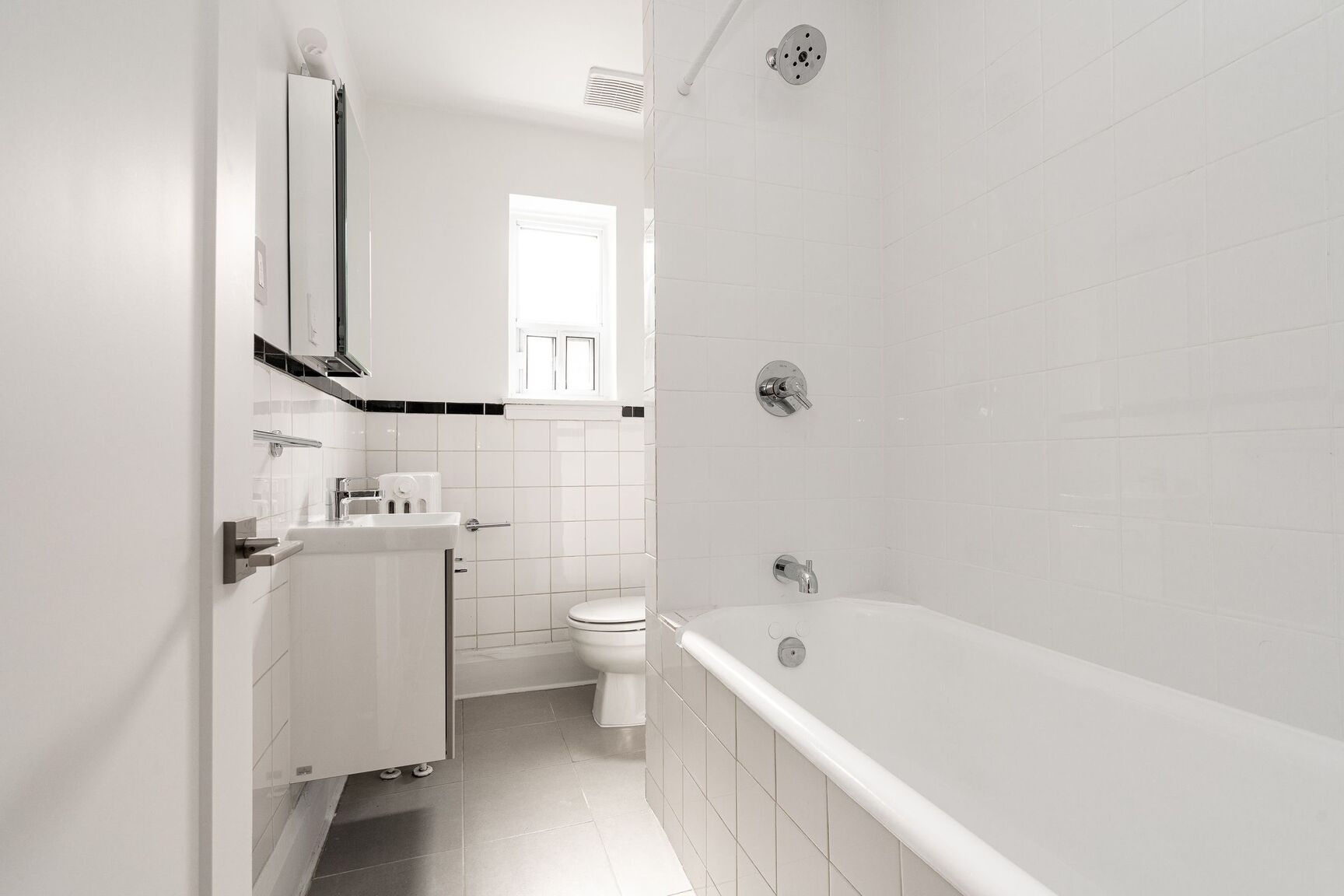 118 Roncesvalles Avenue - Photo 5