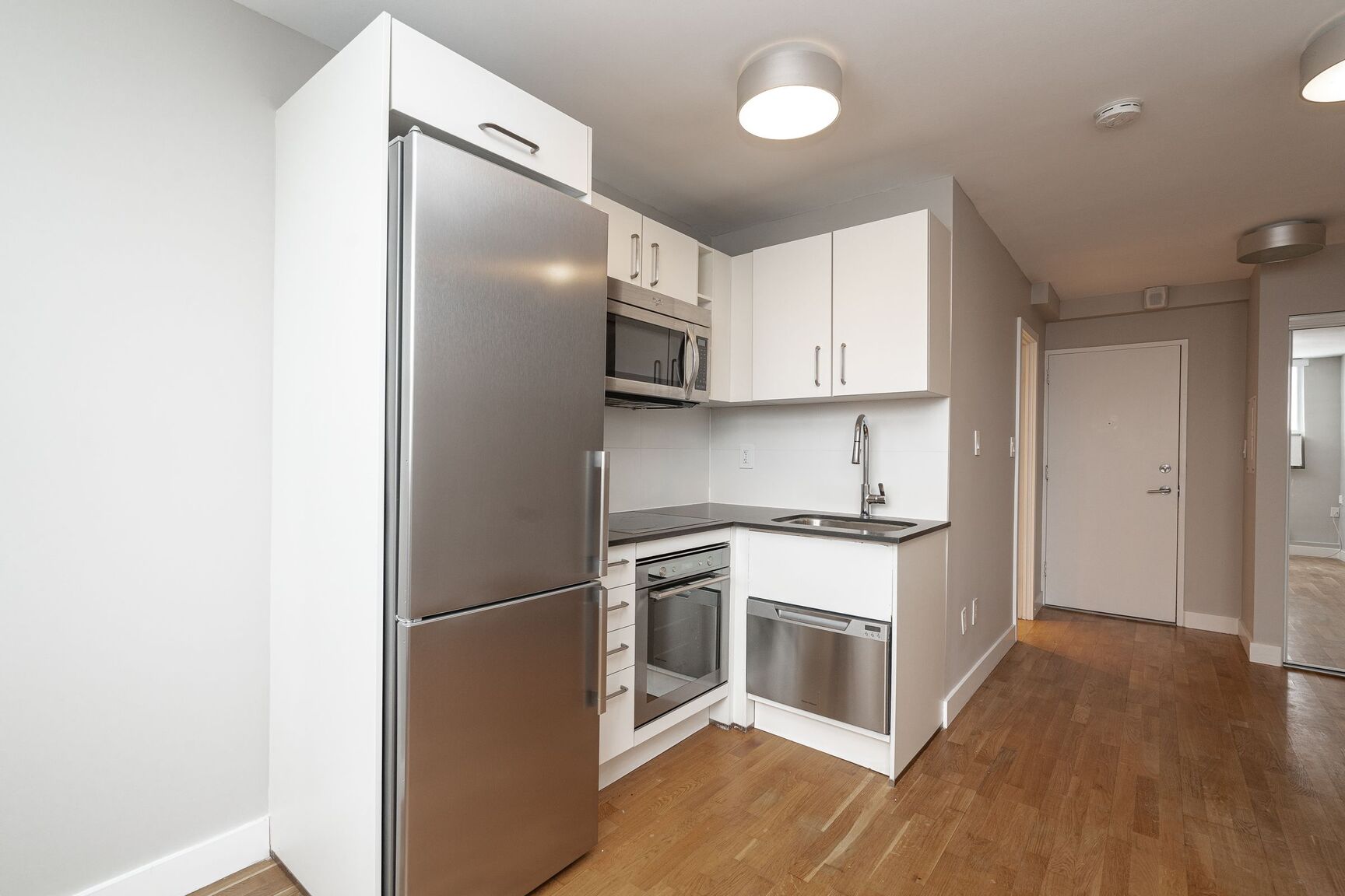 730 St. Clarens - Photo 33