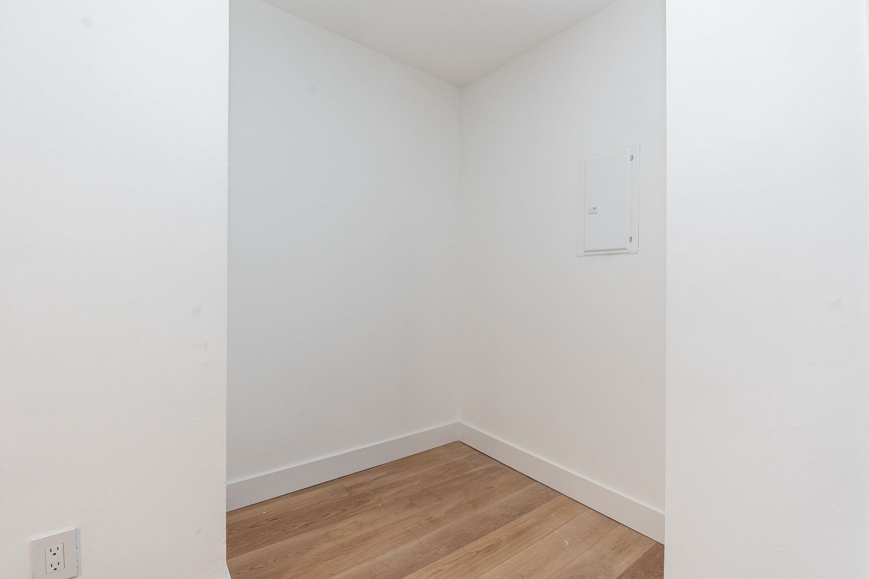 28 Maynard Avenue - Photo 7