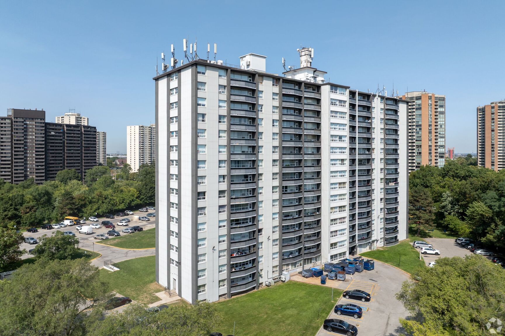 263-265 Dixon Rd - Photo 8