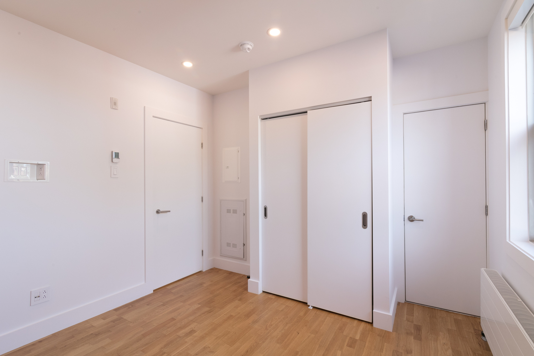 3495 Van Horne - Photo 7
