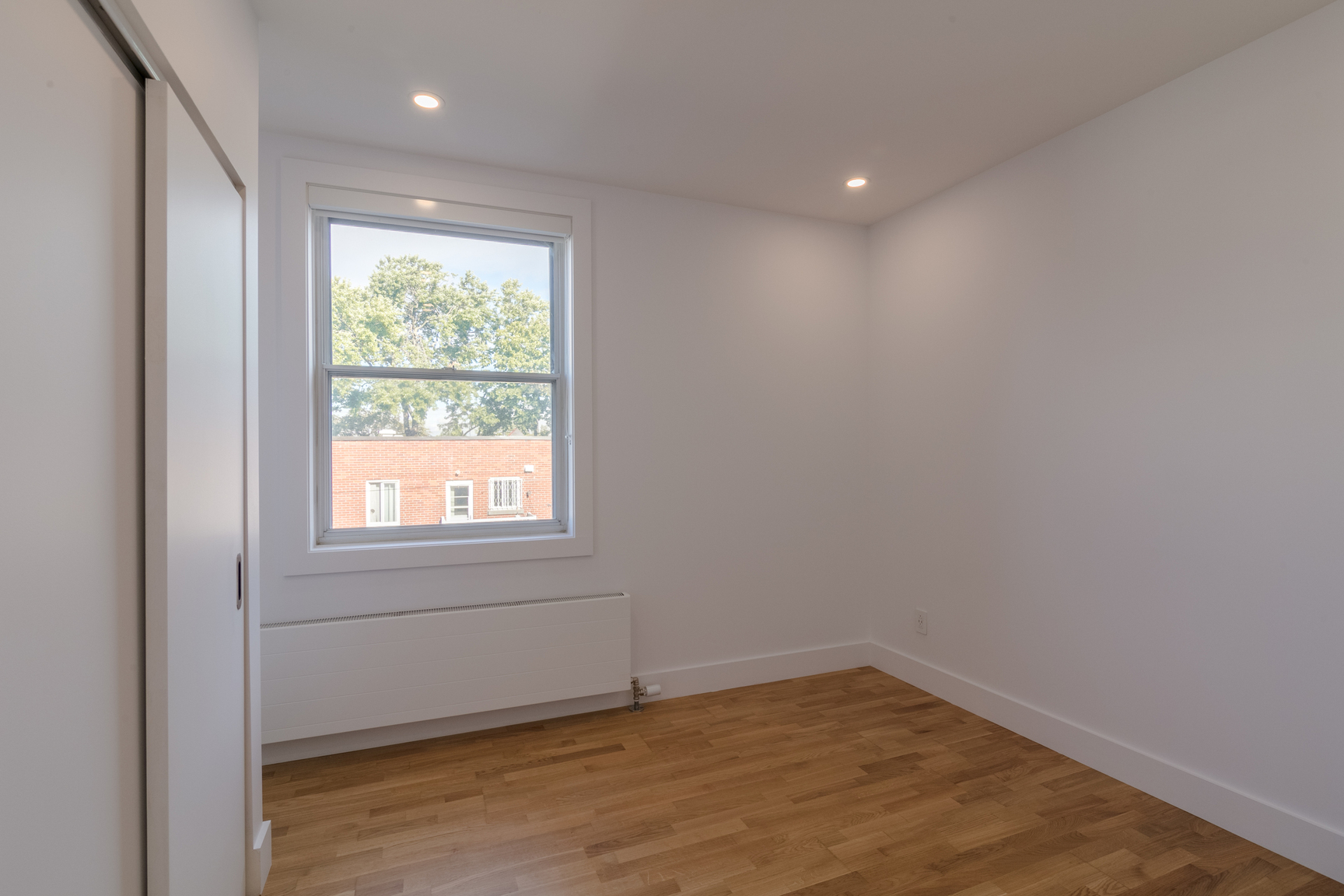 3495 Van Horne - Photo 8