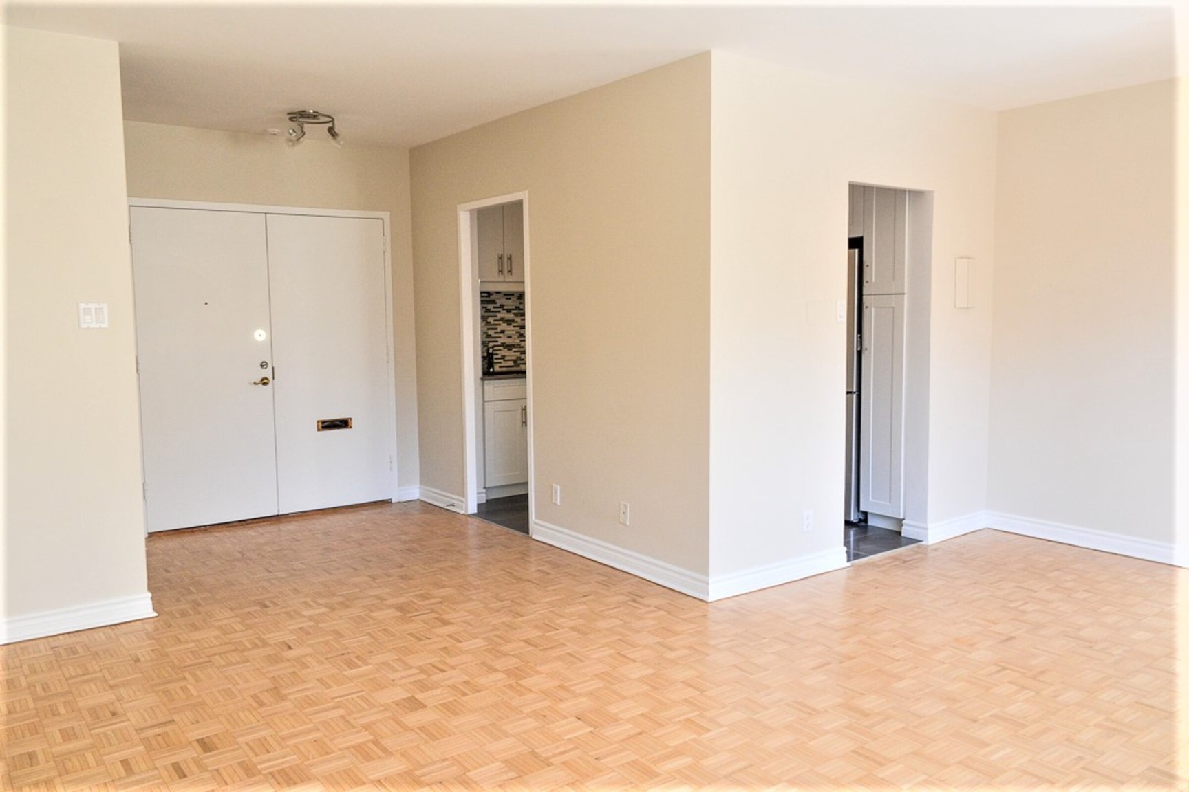 4555 Bonavista Avenue - Photo 18