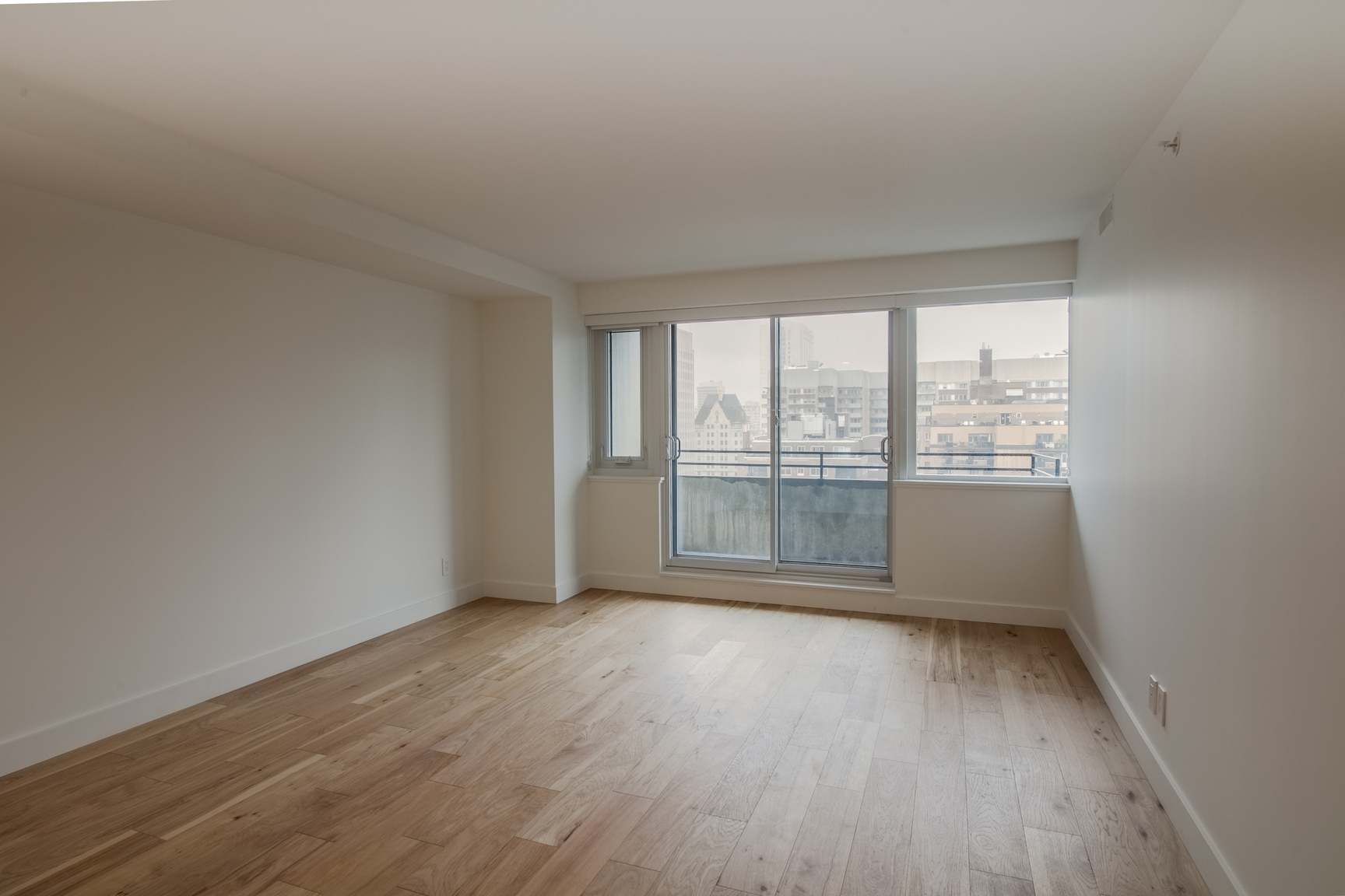 3460 Peel Street - Photo 51