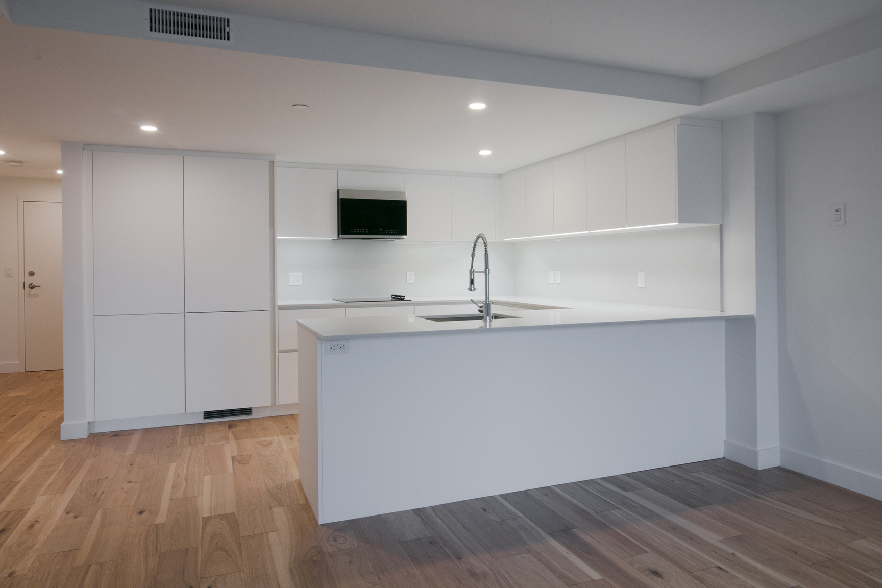 3460 Peel Street - Photo 47