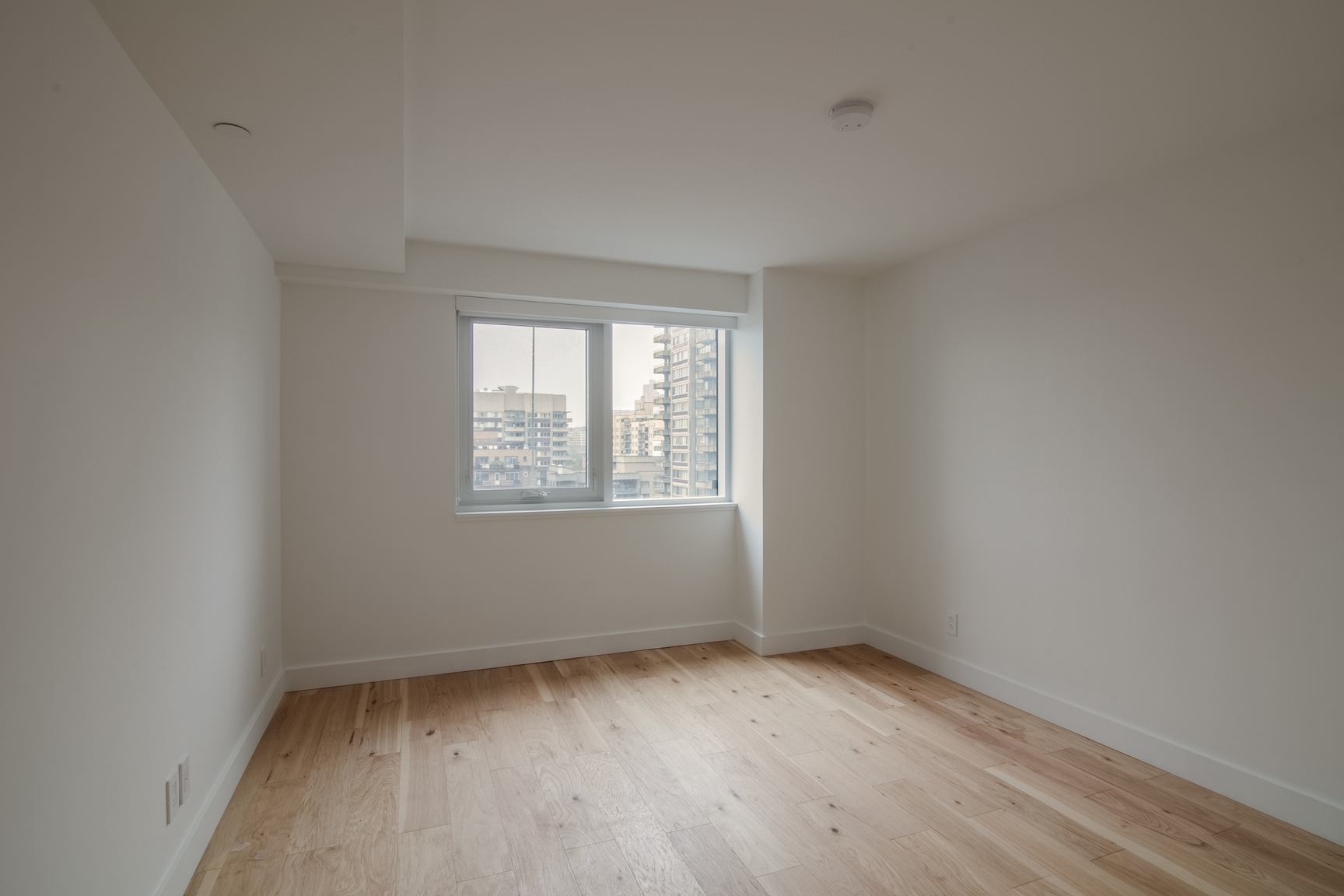 3460 Peel Street - Photo 52