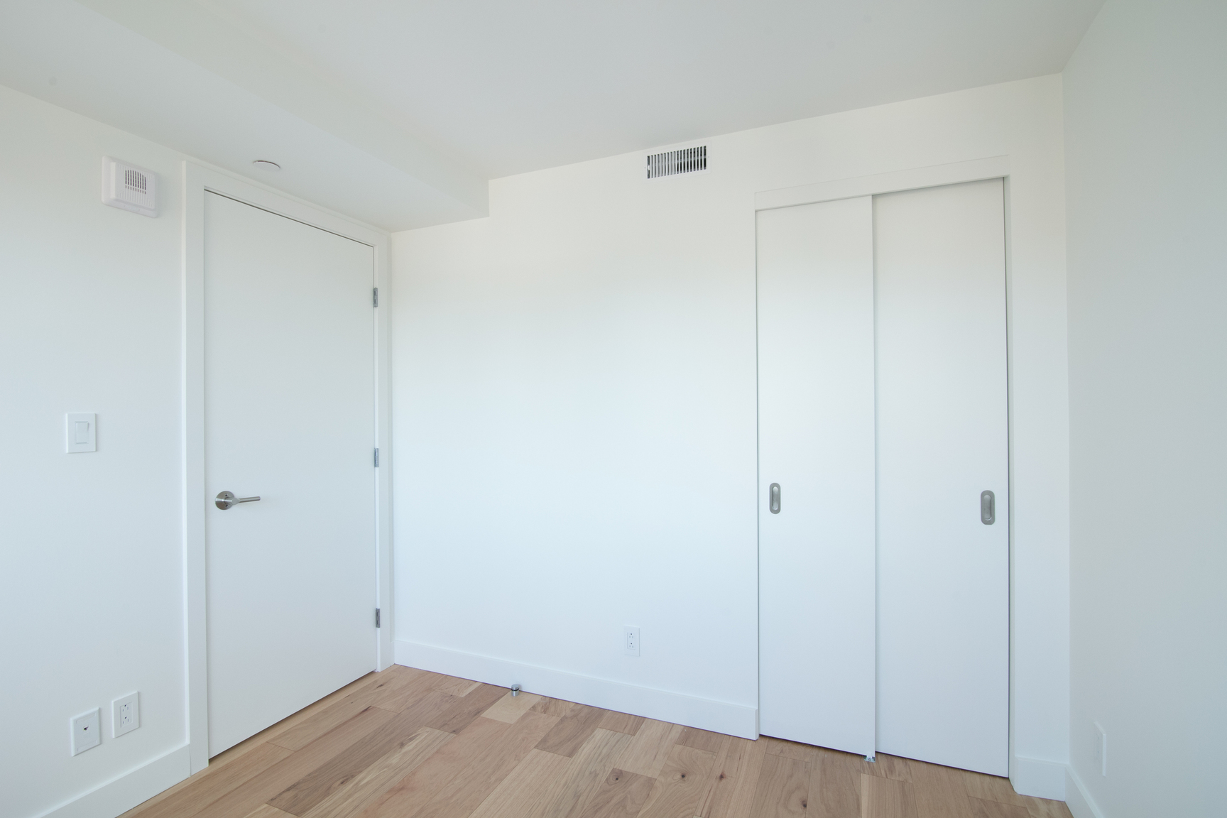 3460 Peel Street - Photo 62