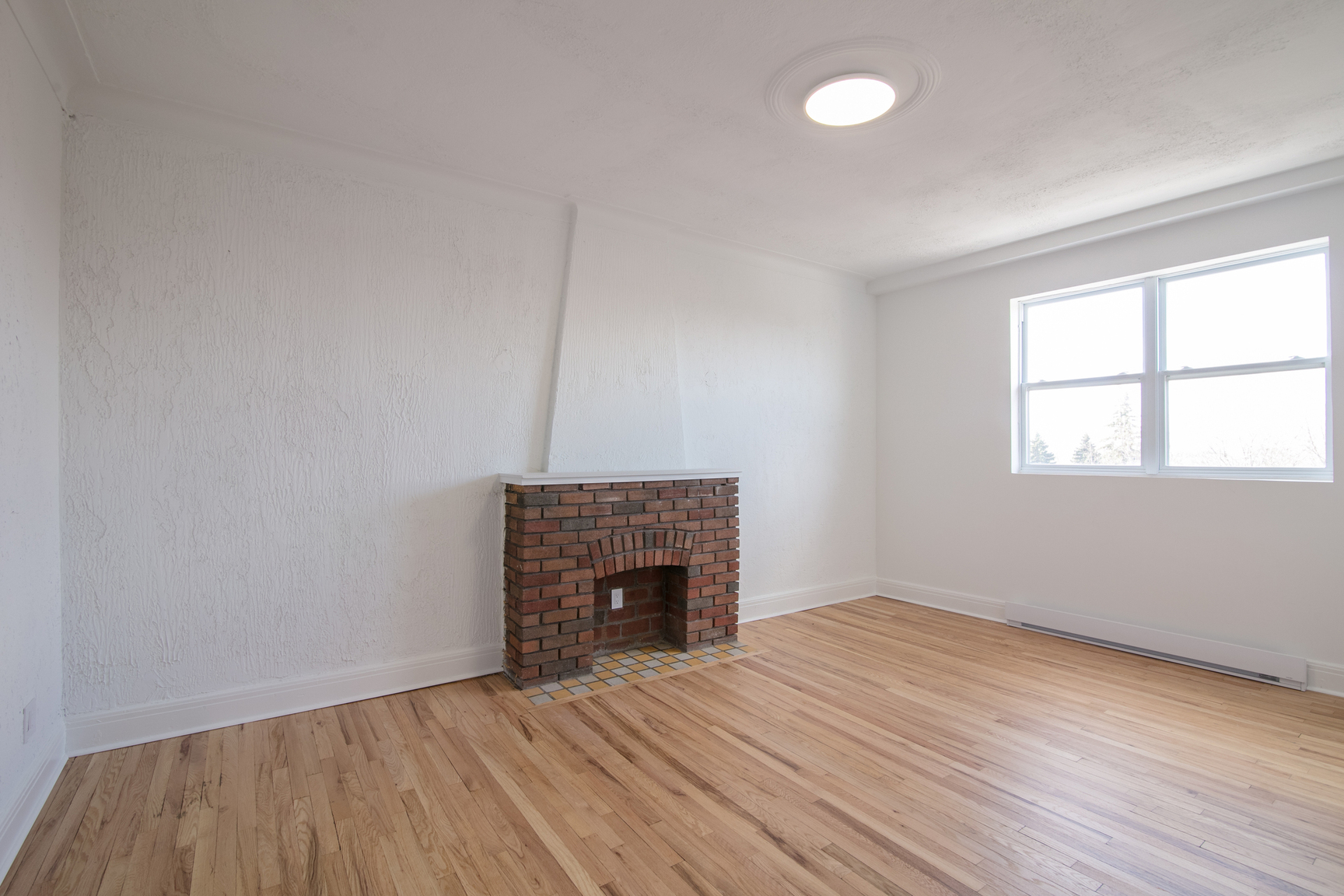 4870 Queen Mary Road - Photo 10