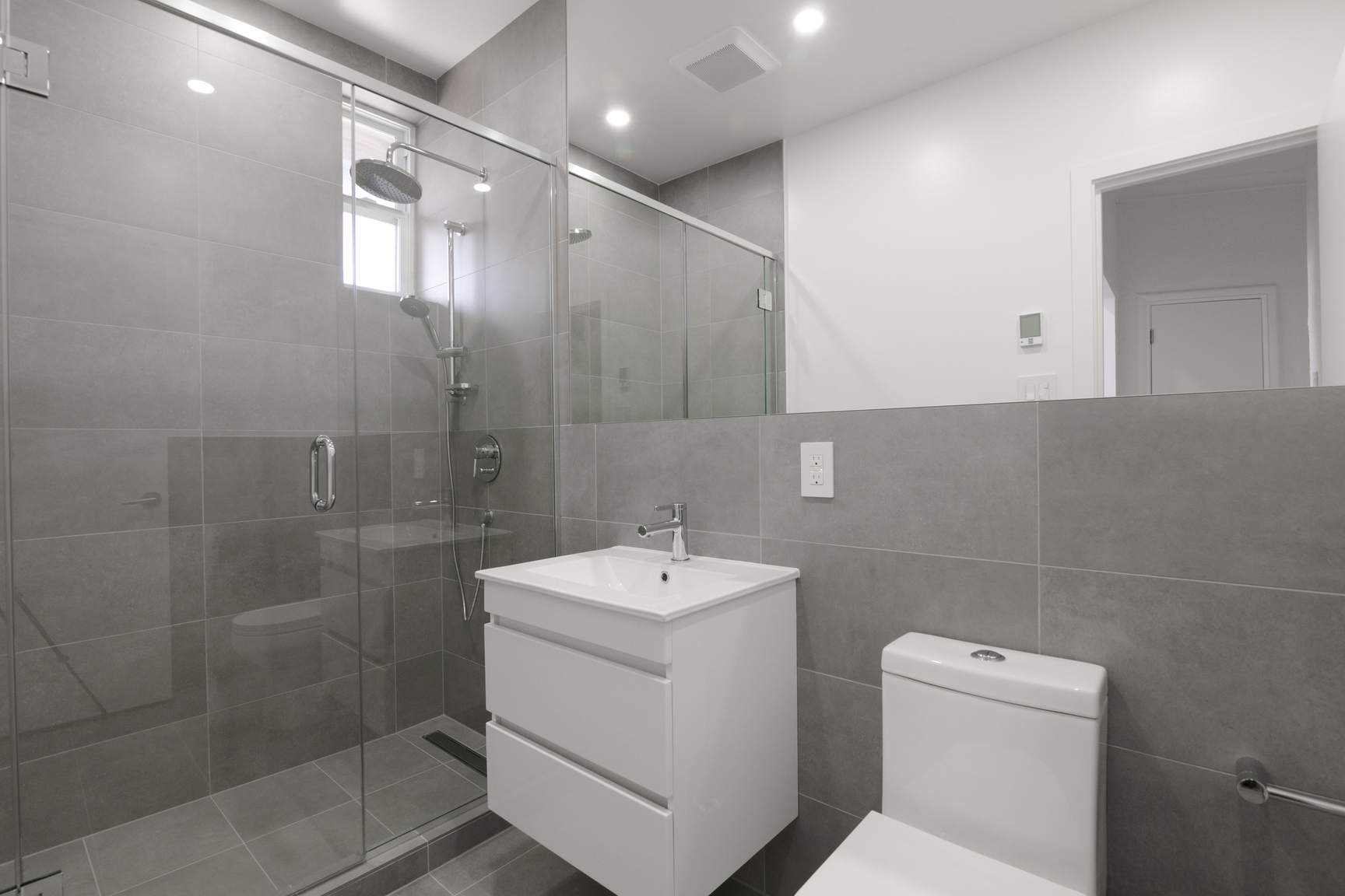 4870 Queen Mary Road - Photo 12