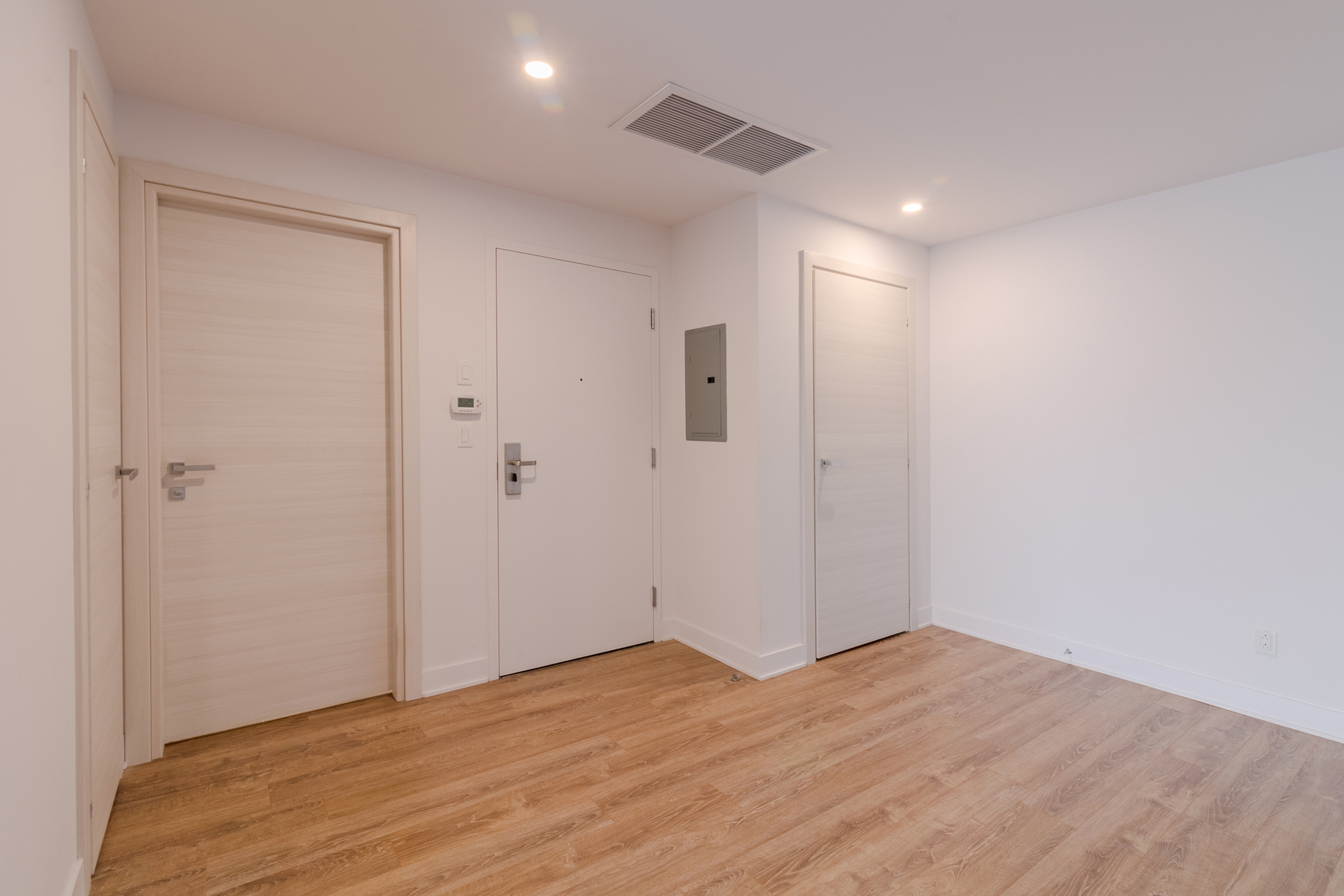 30 Saint Joseph Boulevard Est - Photo 7