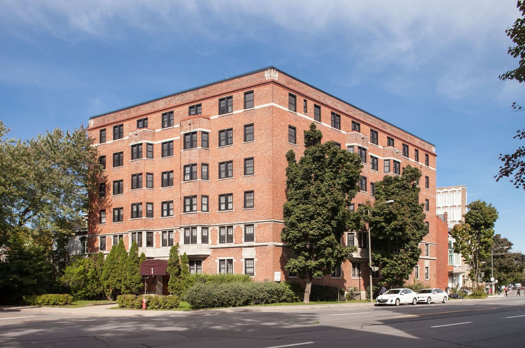 1 Rosemount Avenue - Photo 81