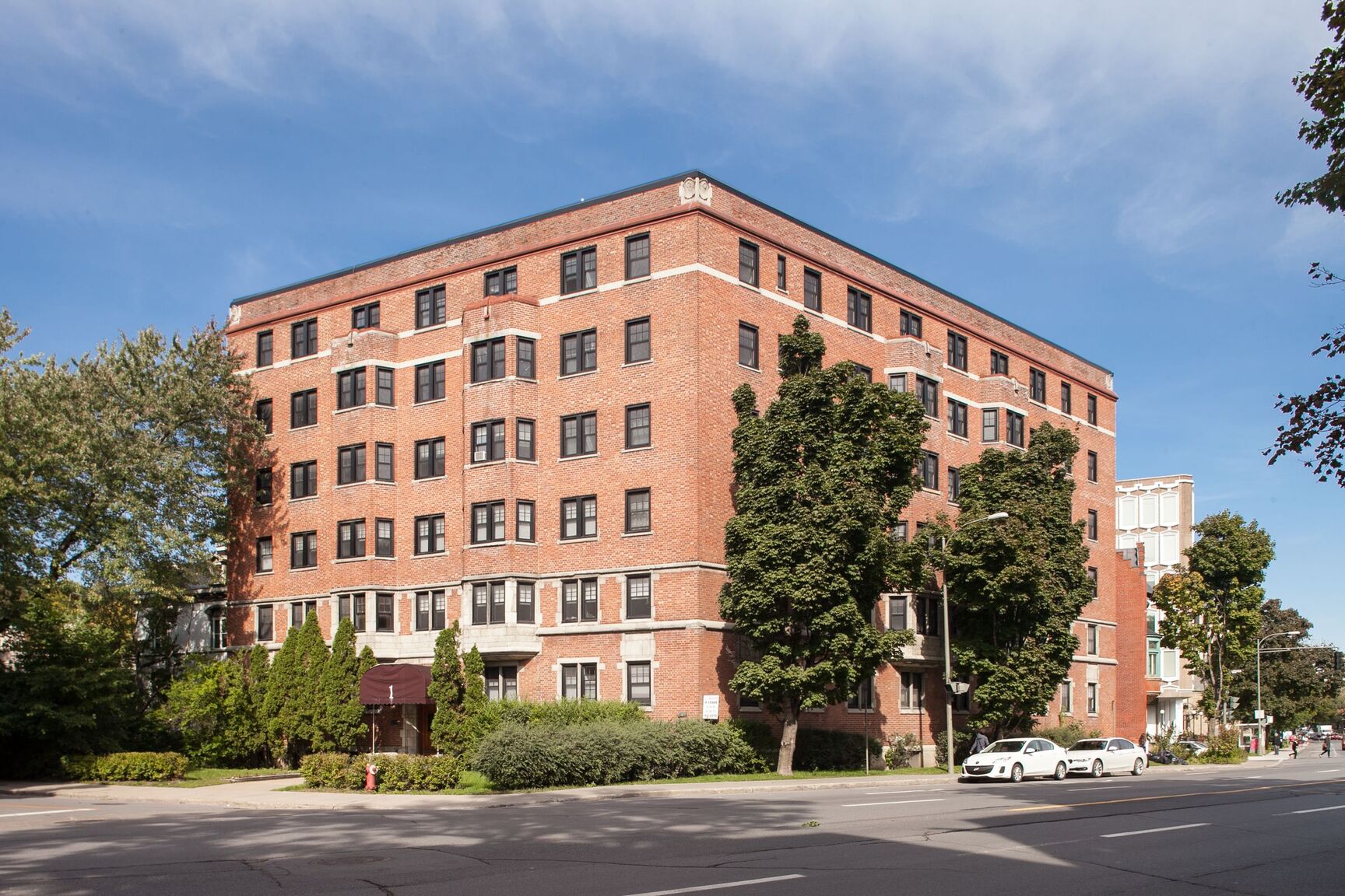1 Rosemount Avenue - Photo 18
