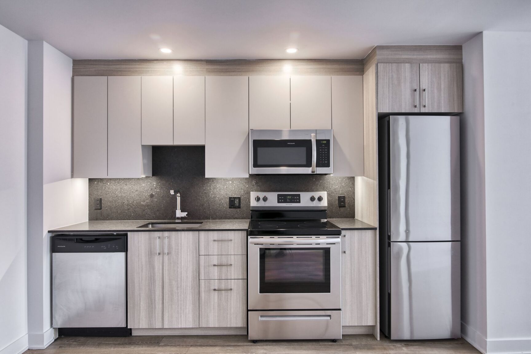 30 Saint Joseph Boulevard Est - Photo 65