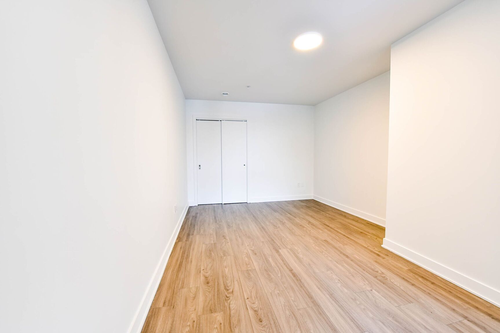 9675 Papineau - Photo 37