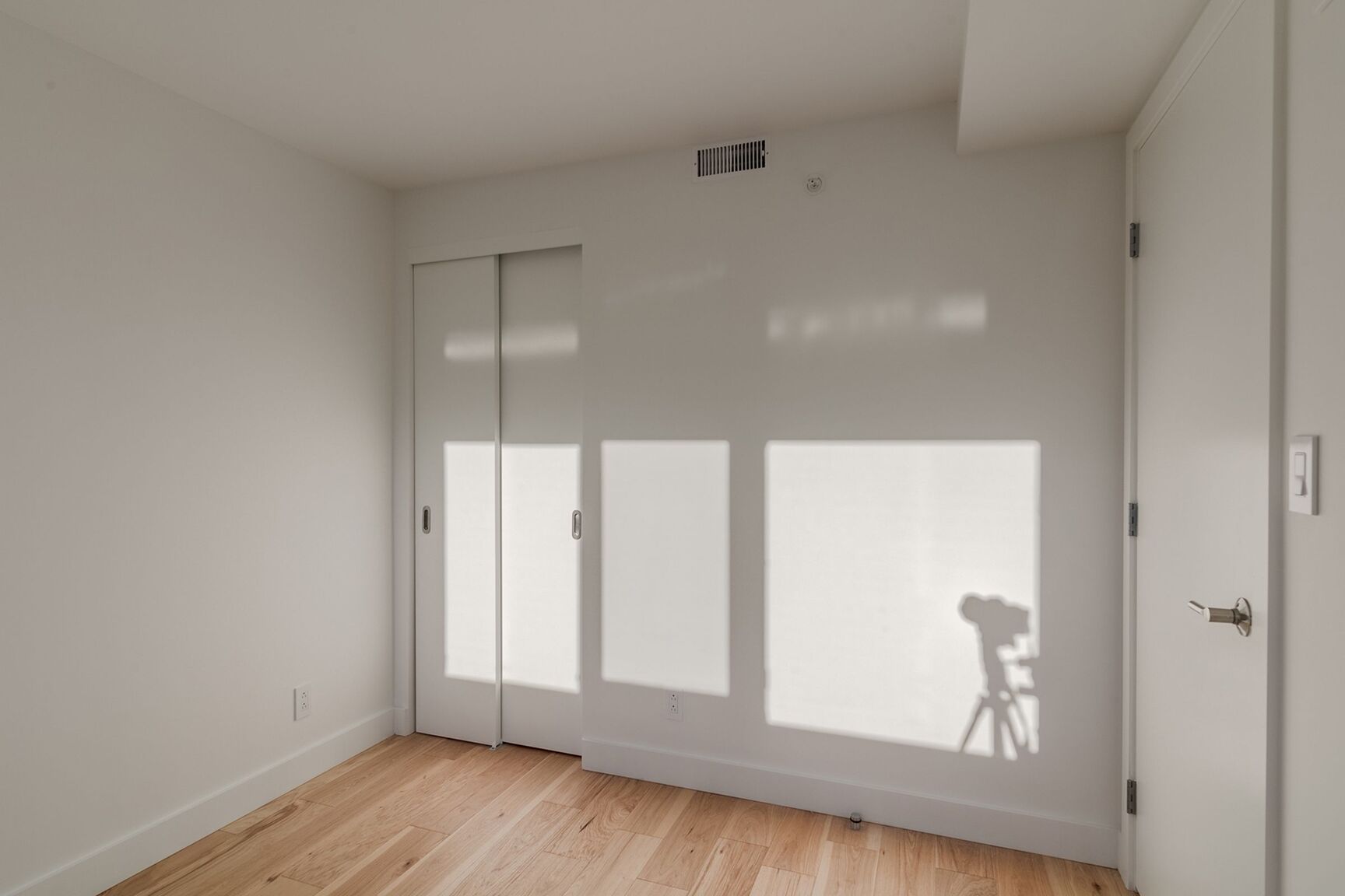 3460 Peel Street - Photo 39