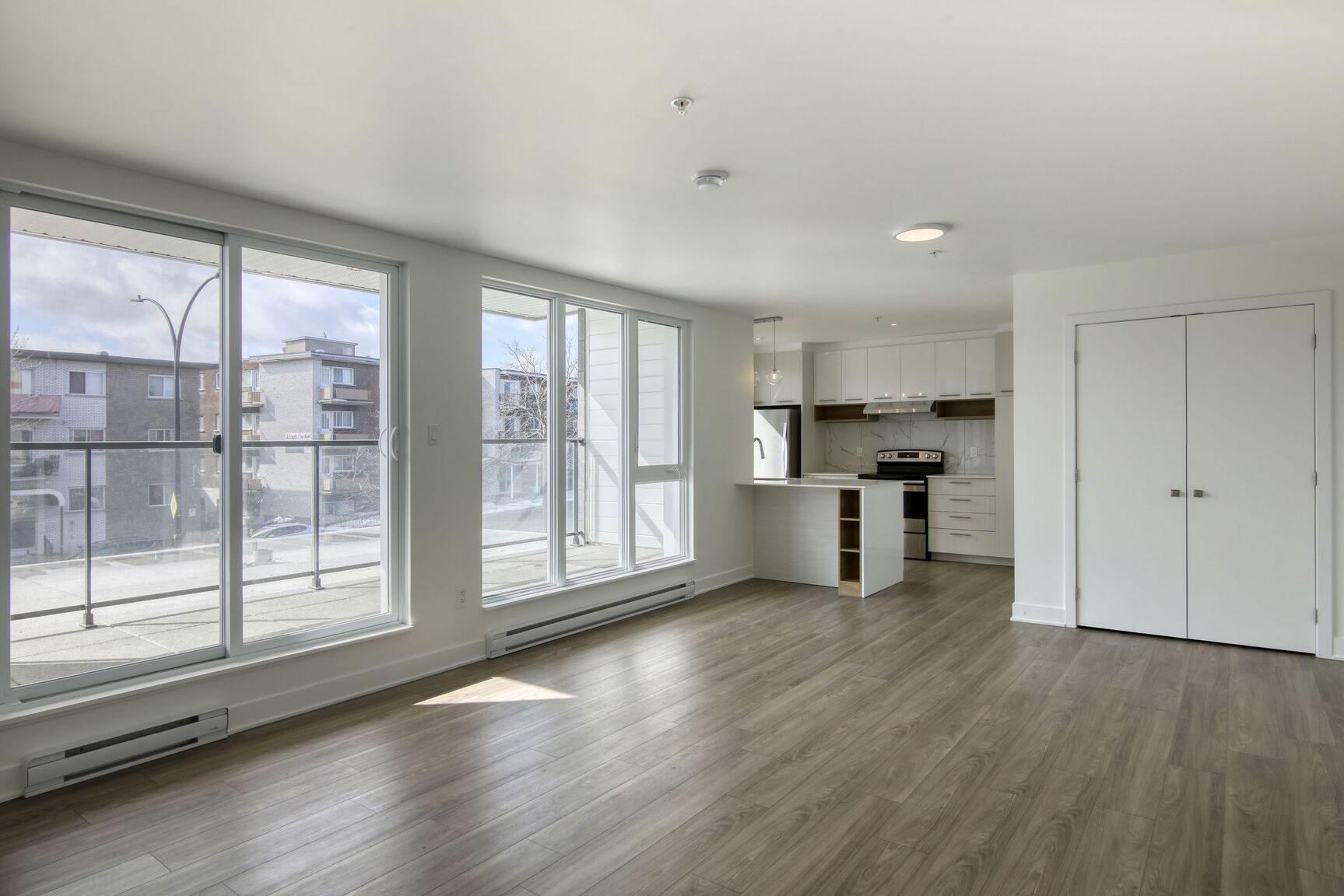 9675 Papineau - Photo 61