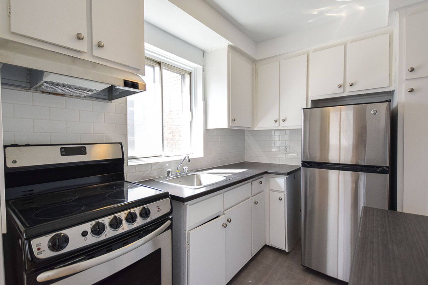 4570-4590 Queen Mary - Photo 23