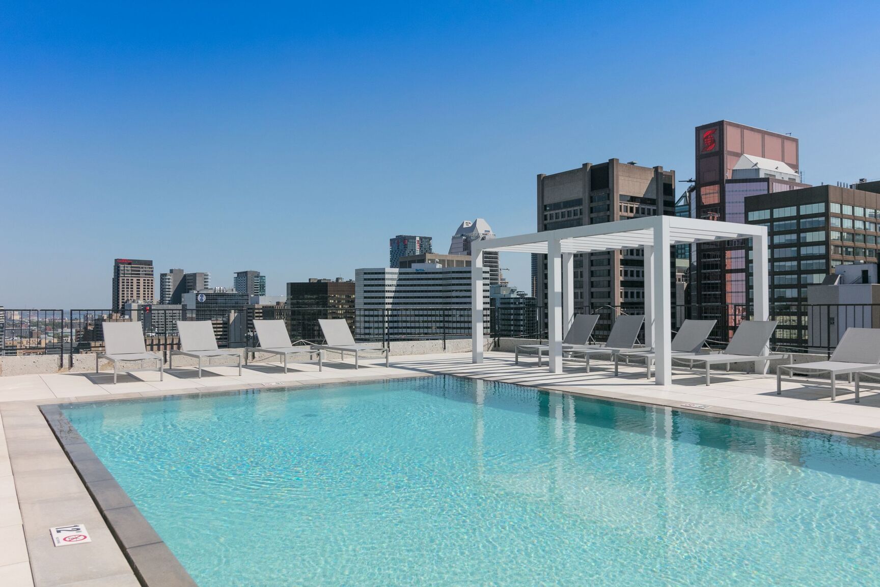 3460 Peel Street - Photo 13