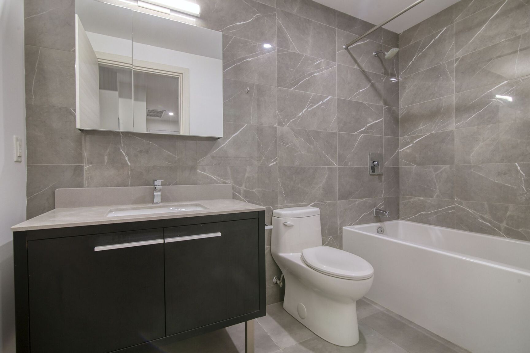 30 Saint Joseph Boulevard Est - Photo 161
