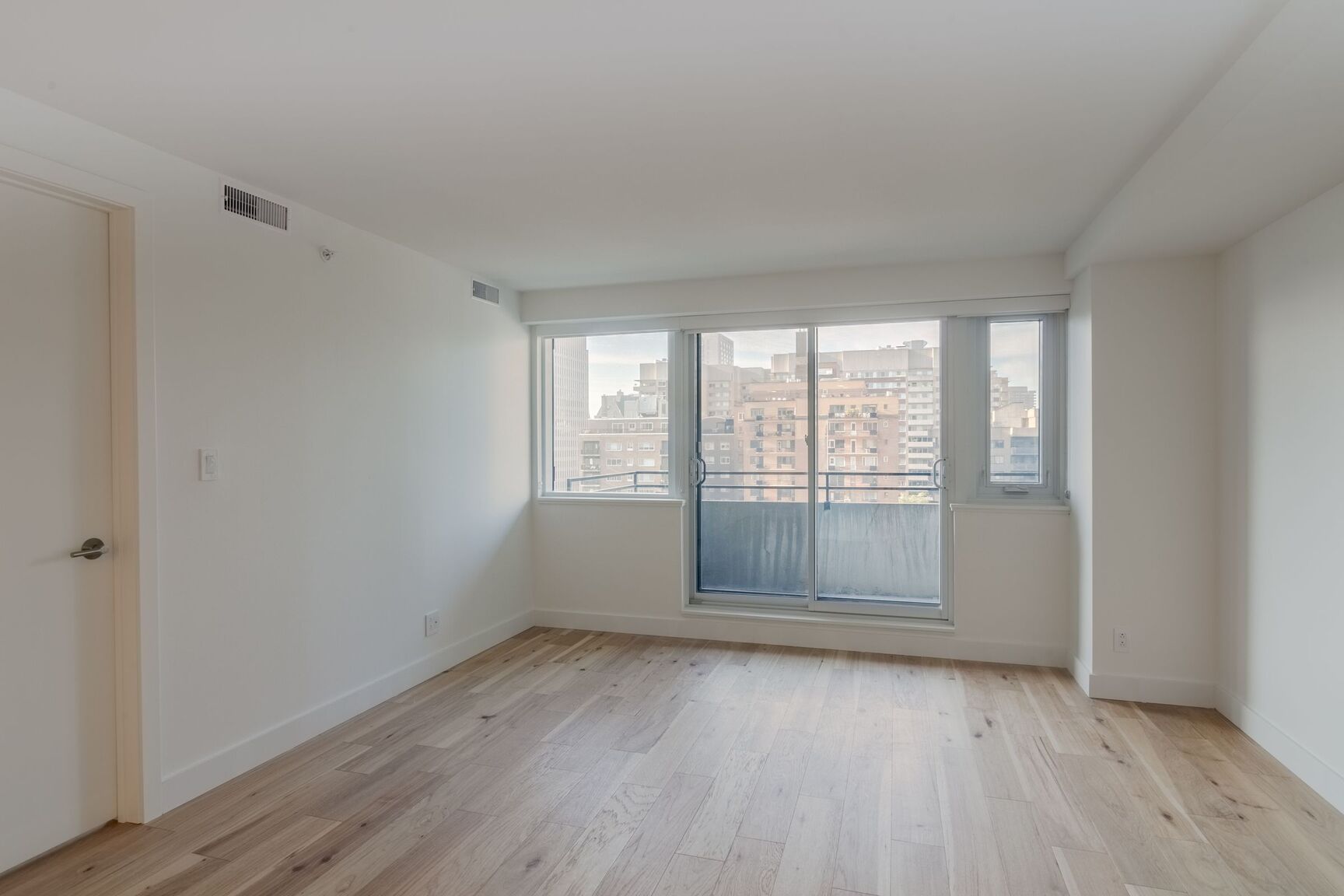 3460 Peel Street - Photo 141