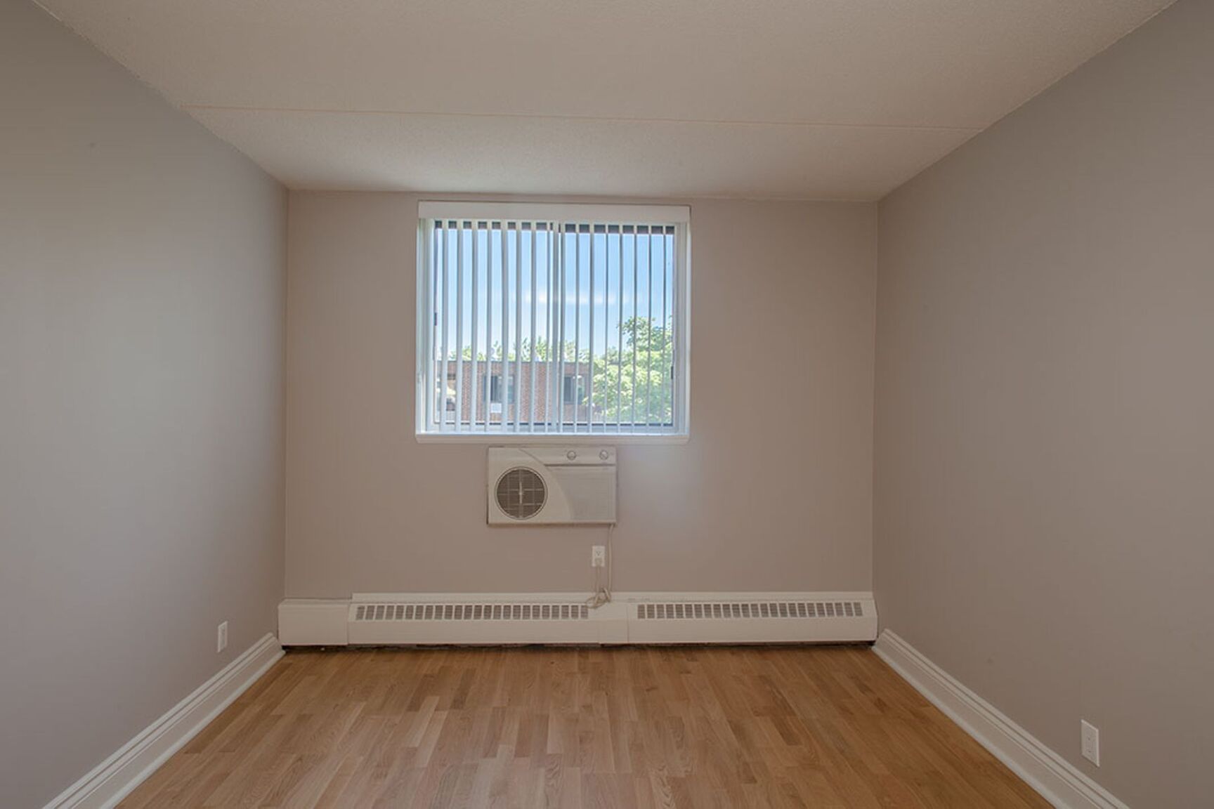 4800 Boulevard de Maisonneuve West - Photo 25
