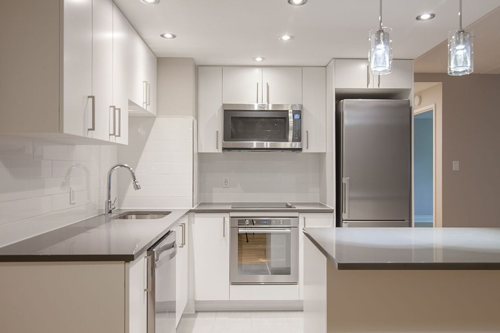 4800 Boulevard de Maisonneuve West - Photo 2