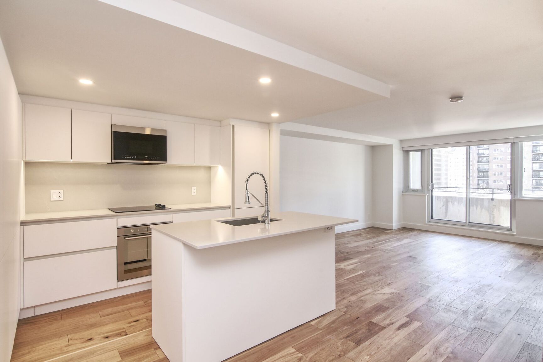 3460 Peel Street - Photo 19