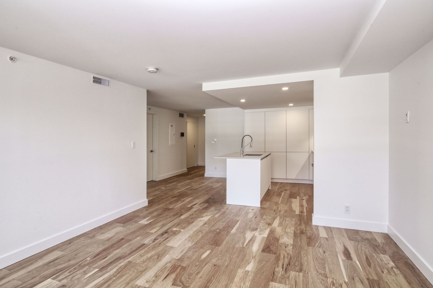 3460 Peel Street - Photo 20