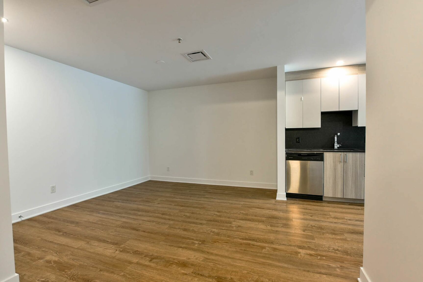 30 Saint Joseph Boulevard Est - Photo 54
