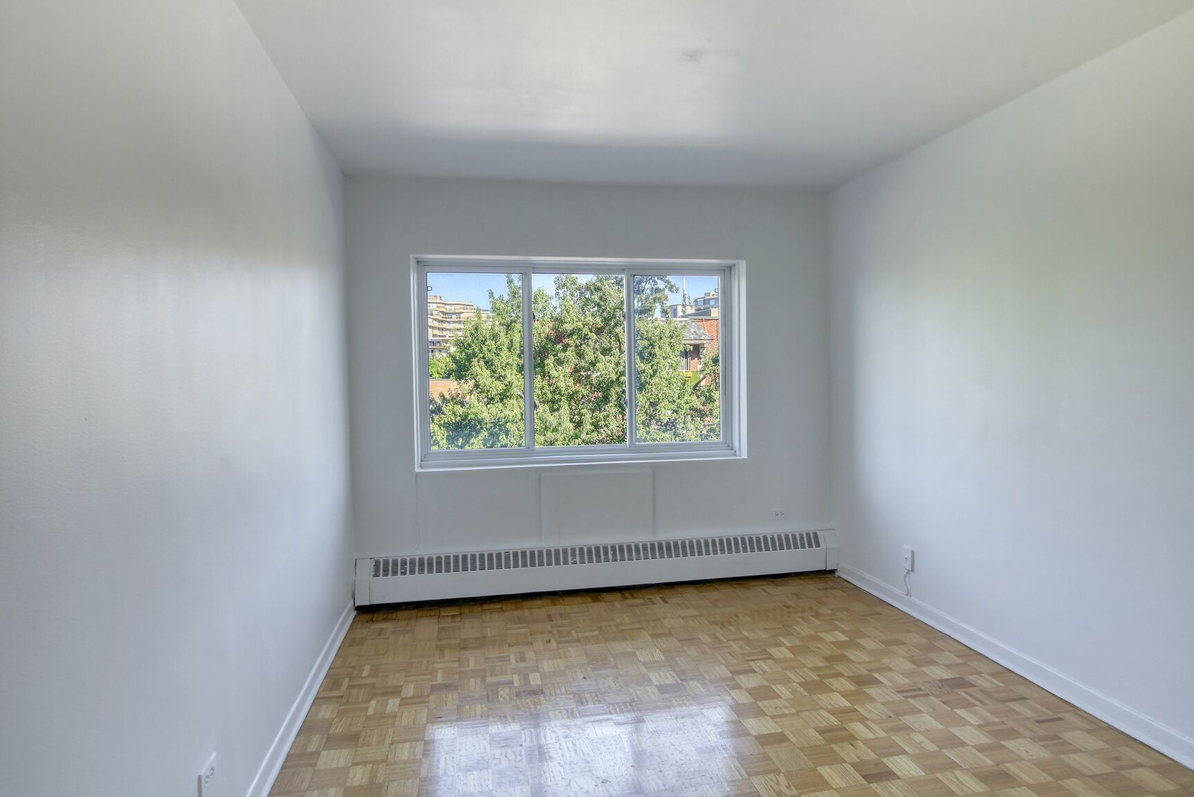 2400 Van Horne Street - Photo 7