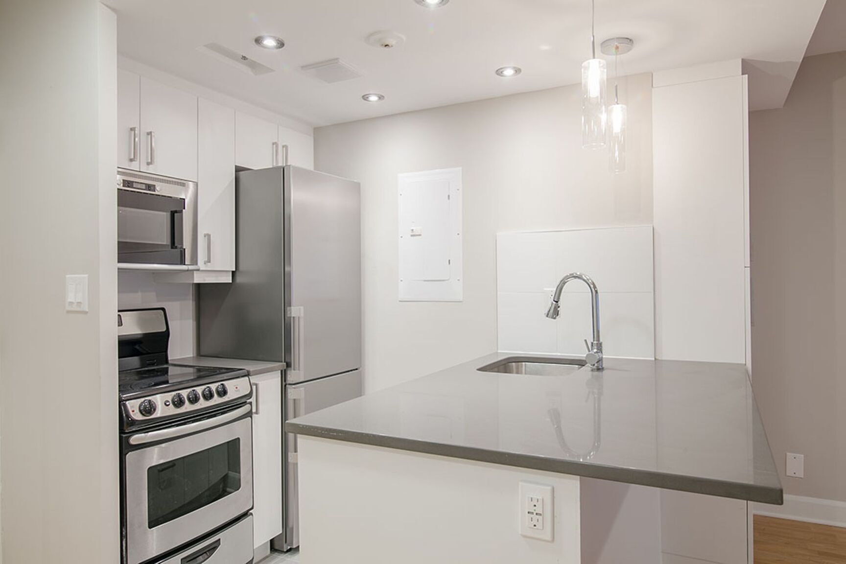 3455 Aylmer - Photo 47