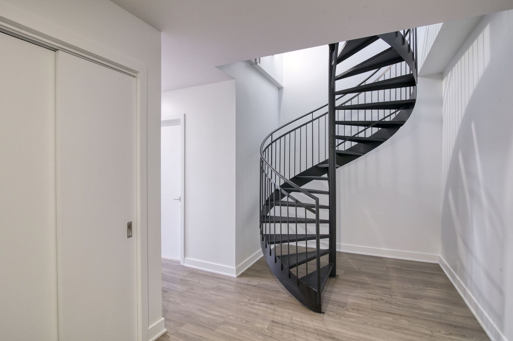 9675 Papineau - Photo 90